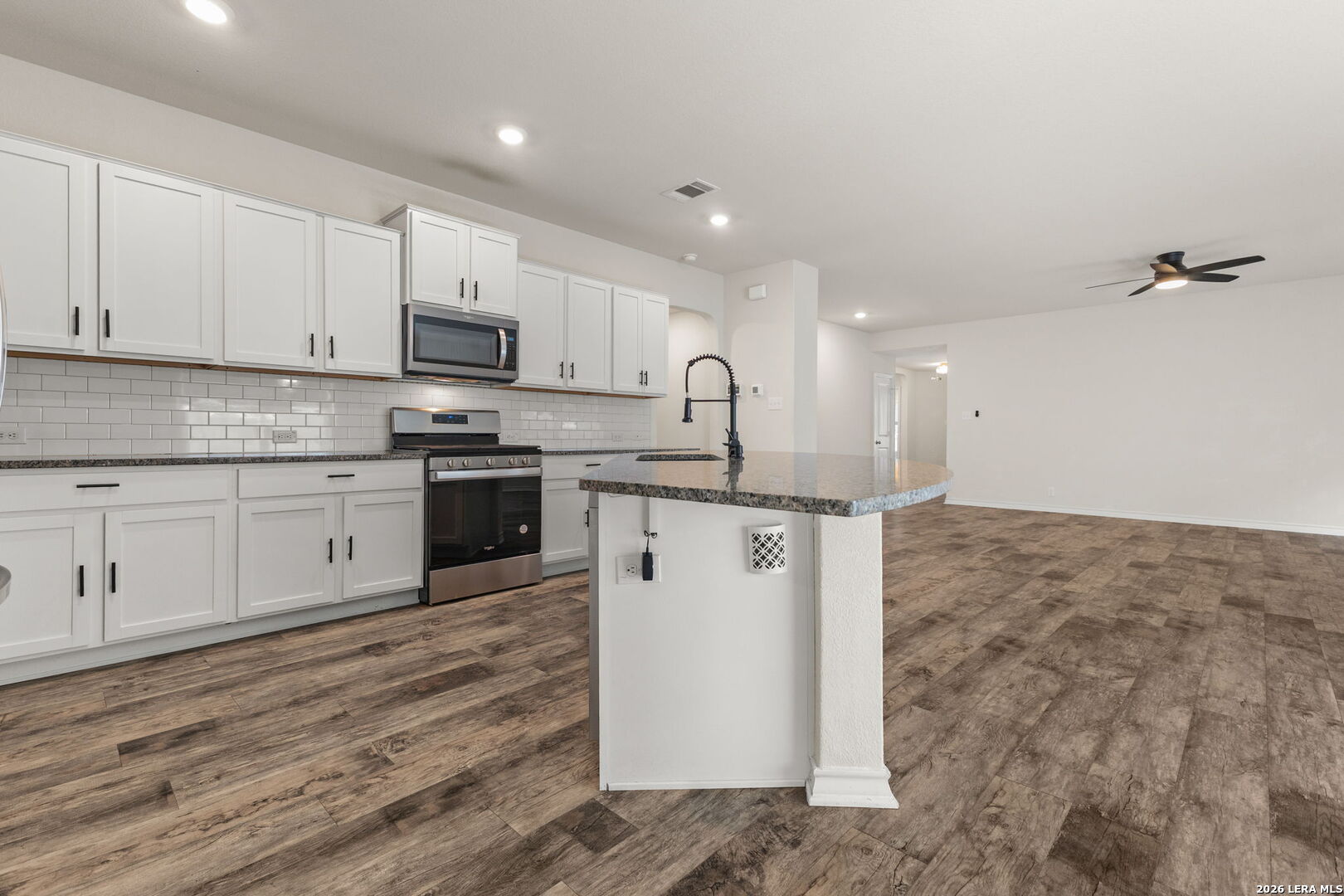 6723 HOFFMAN PLN, San Antonio, TX 78252