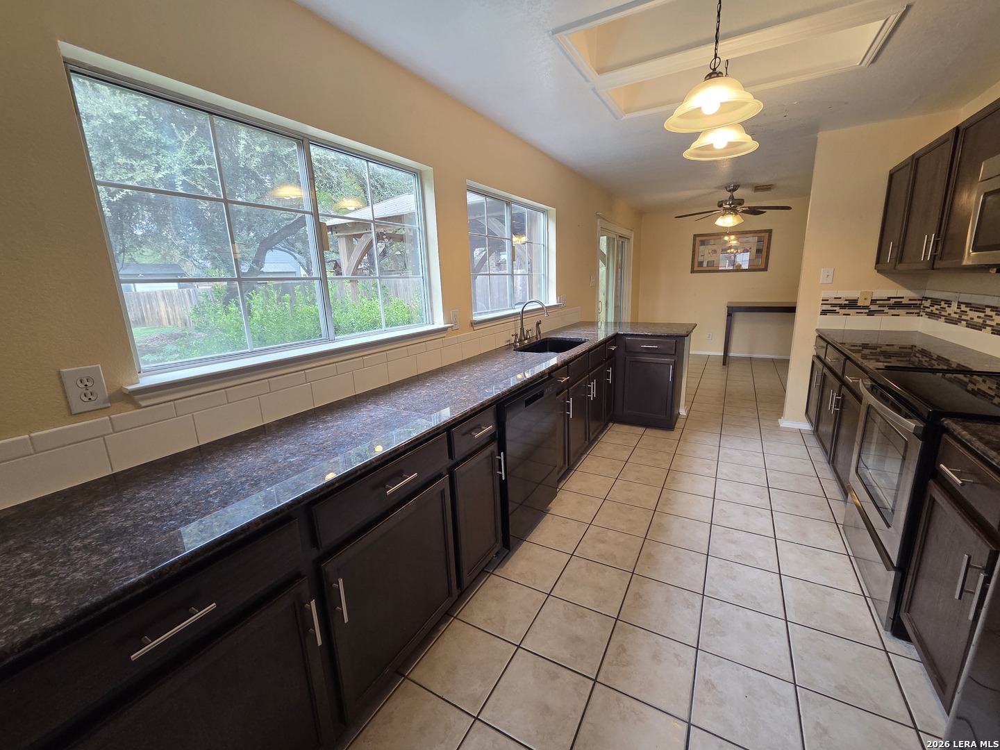 7601 Forest Vale, Live Oak, TX 78233