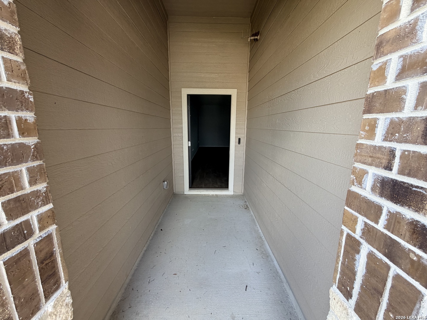 556 Chaco Loop, Seguin, TX 78155