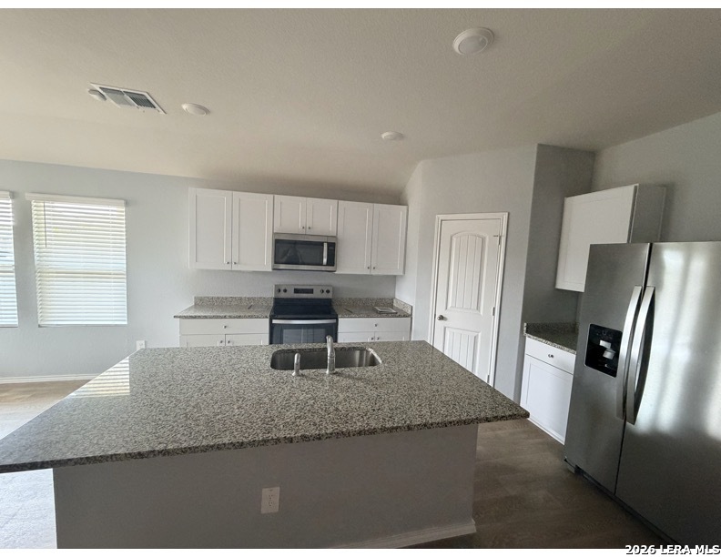556 Chaco Loop, Seguin, TX 78155