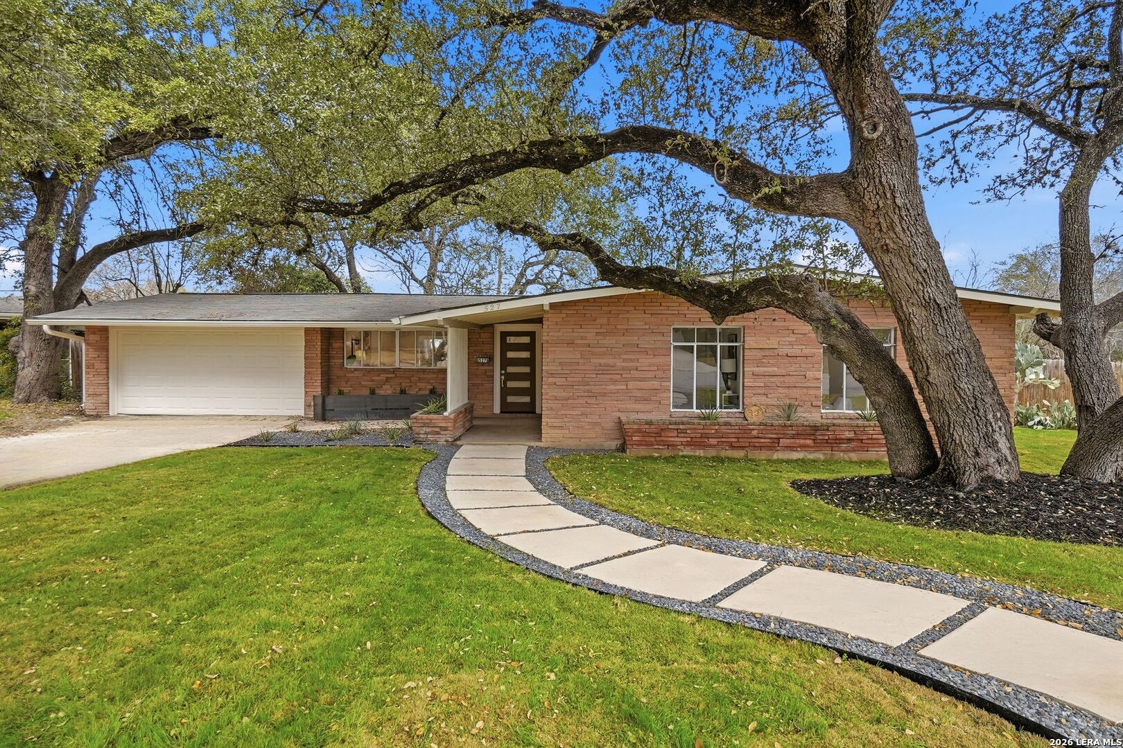 Property photo for 527 BURNSIDE DR, San Antonio, TX