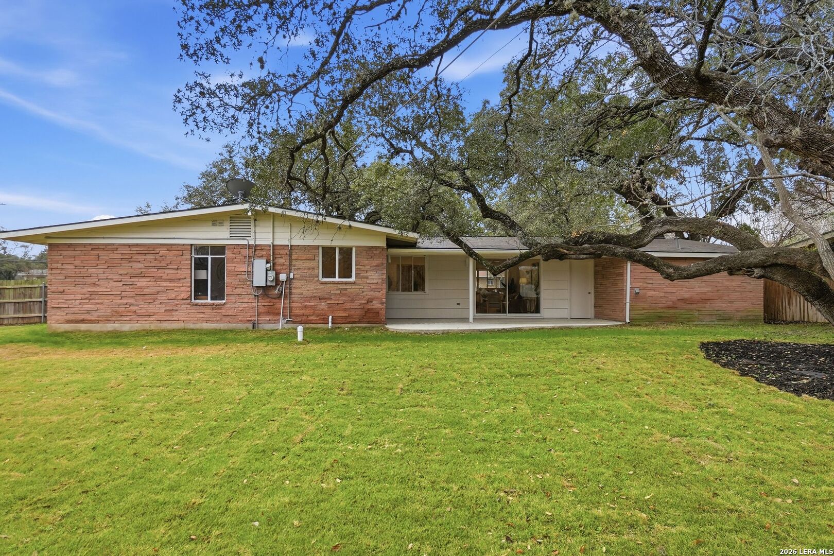 527 BURNSIDE DR, San Antonio, TX 78209