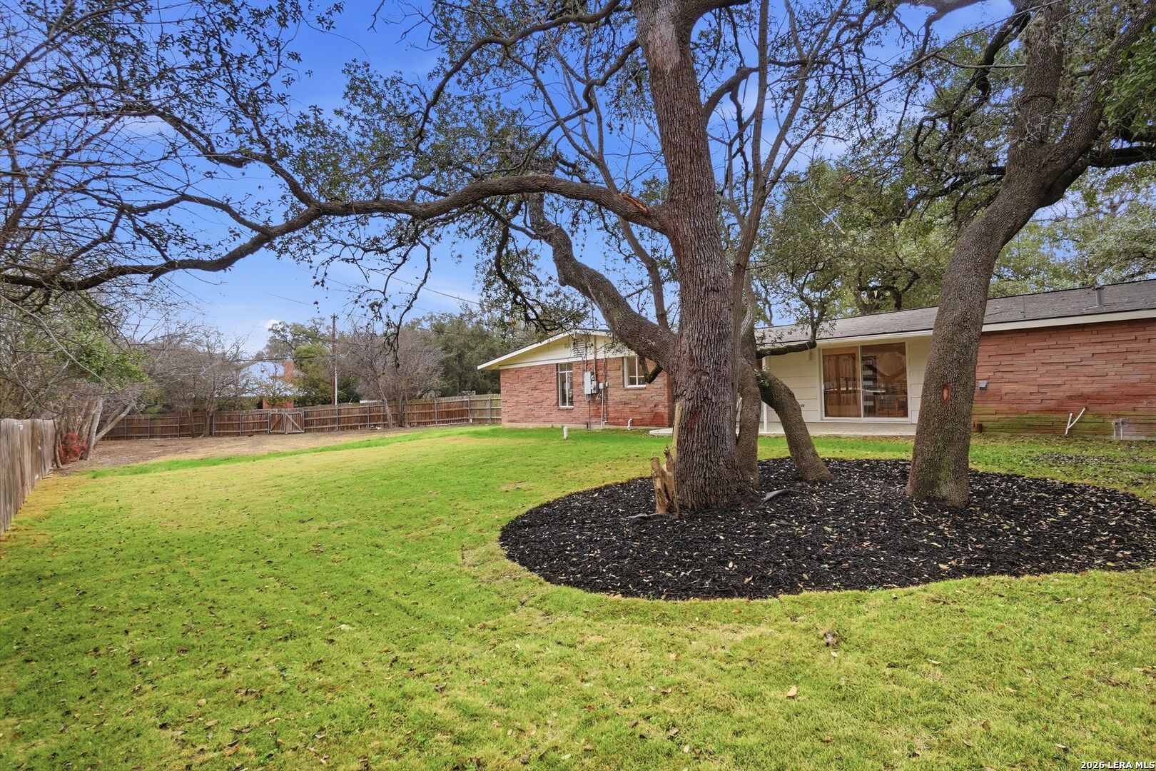 527 BURNSIDE DR, San Antonio, TX 78209
