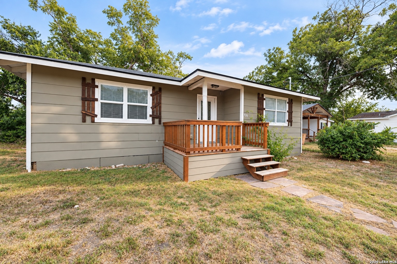 433 W Wright Blvd, Universal City, TX 78148
