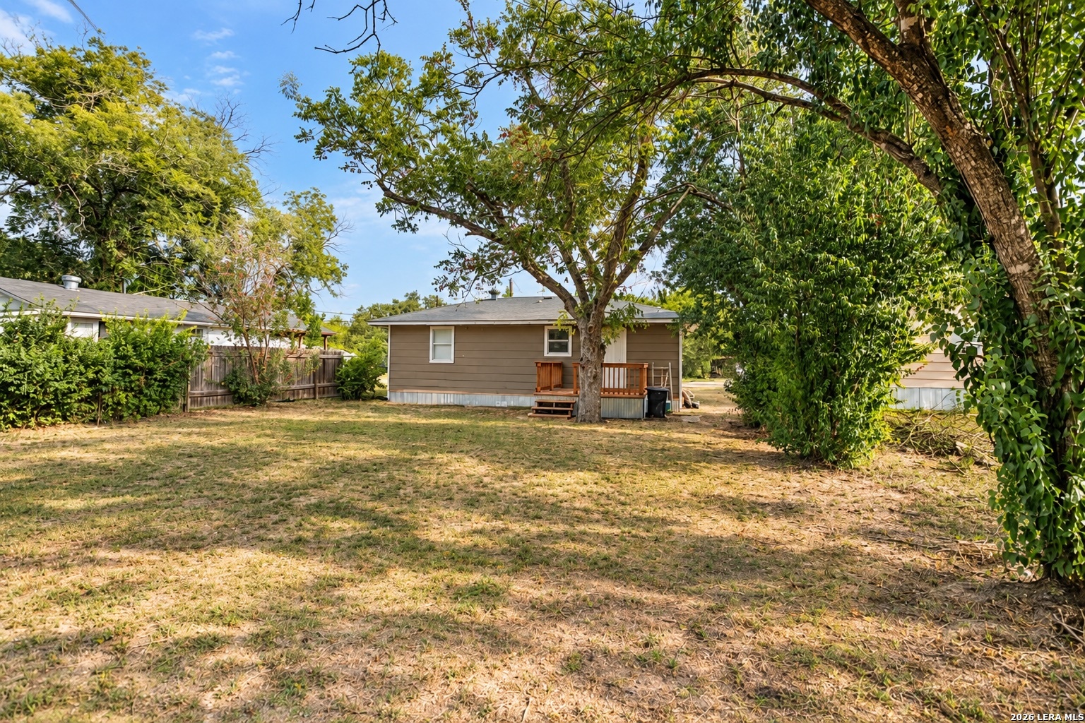 433 W Wright Blvd, Universal City, TX 78148