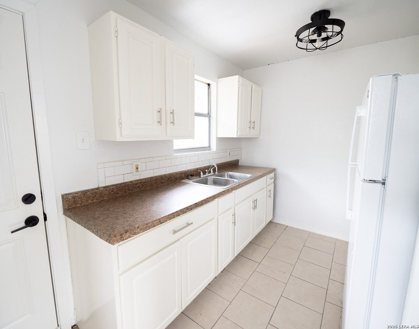 433 W Wright Blvd, Universal City, TX 78148