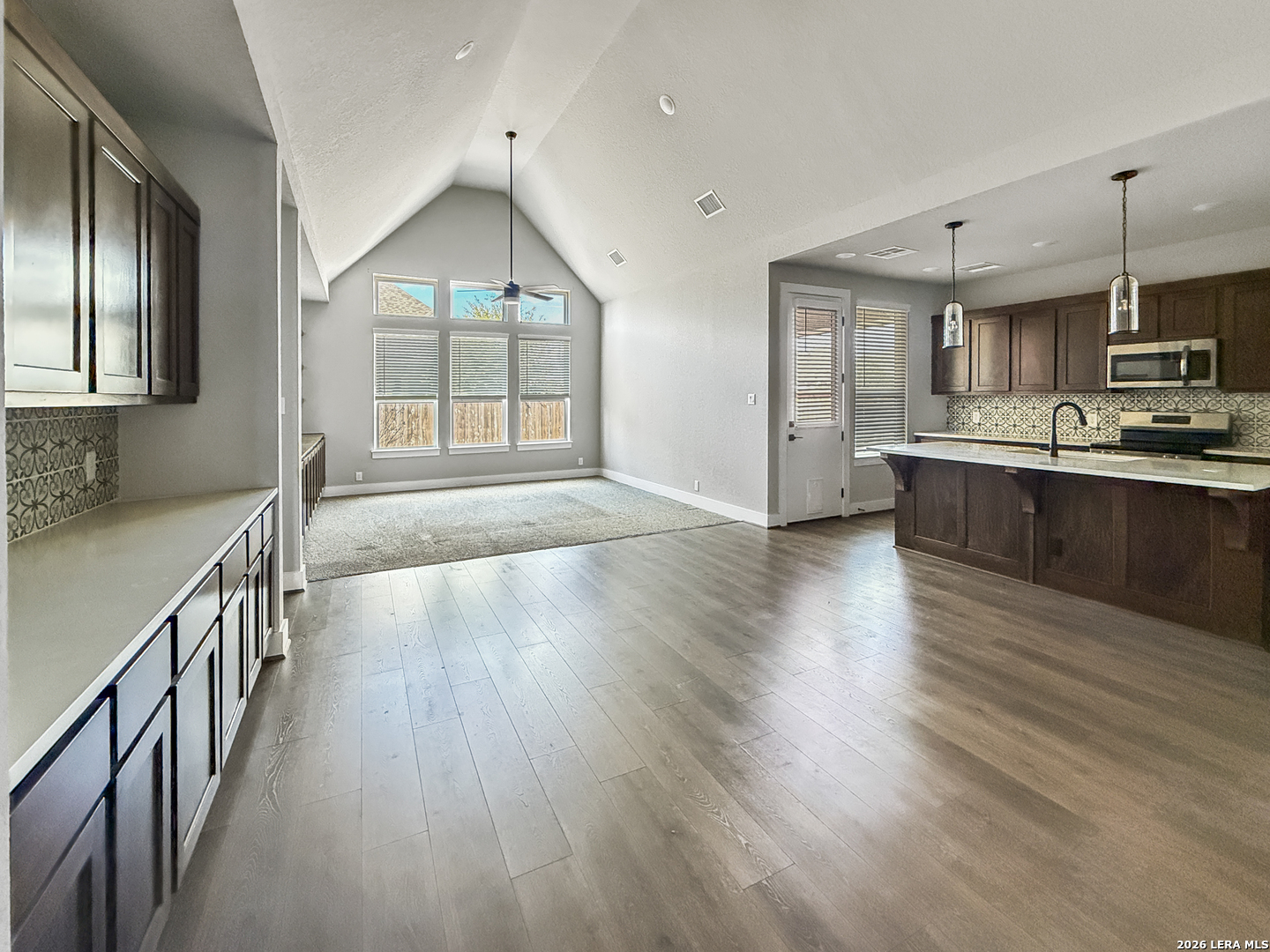 169 Laurel Oak, Castroville, TX 78009