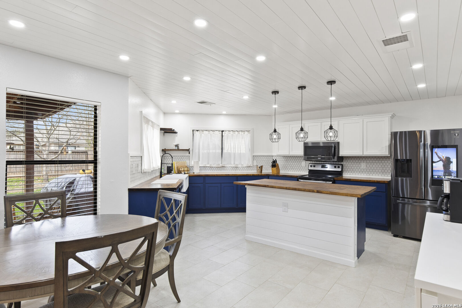 9107 VICTORY PASS DR, San Antonio, TX 78240