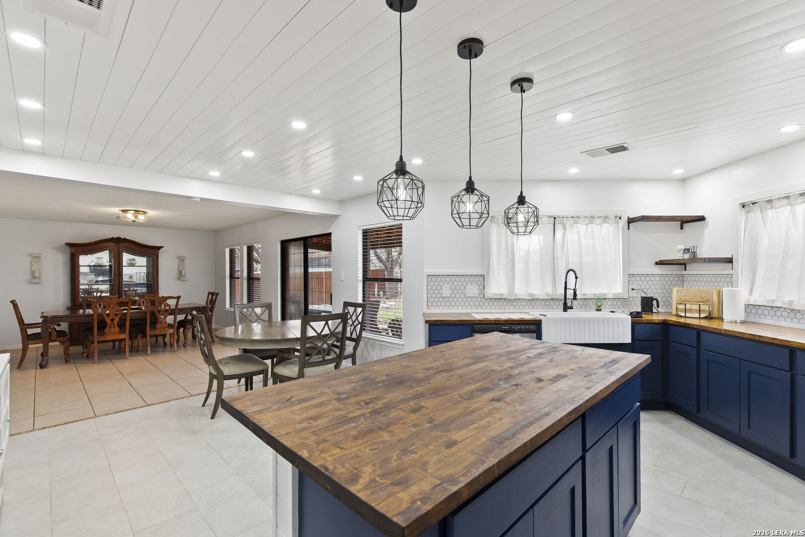 9107 VICTORY PASS DR, San Antonio, TX 78240