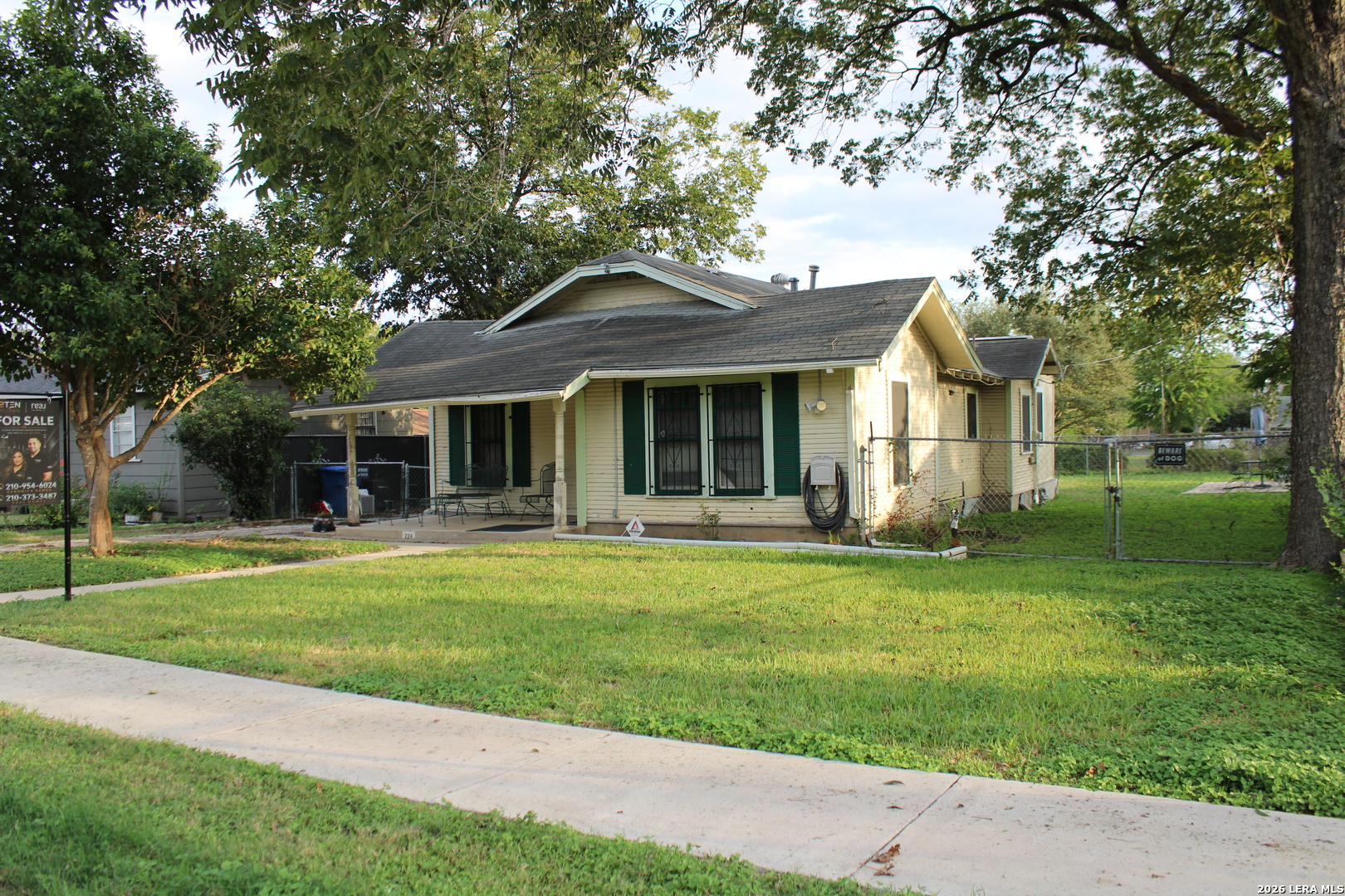 Property photo for 224 MONTICELLO CT, San Antonio, TX