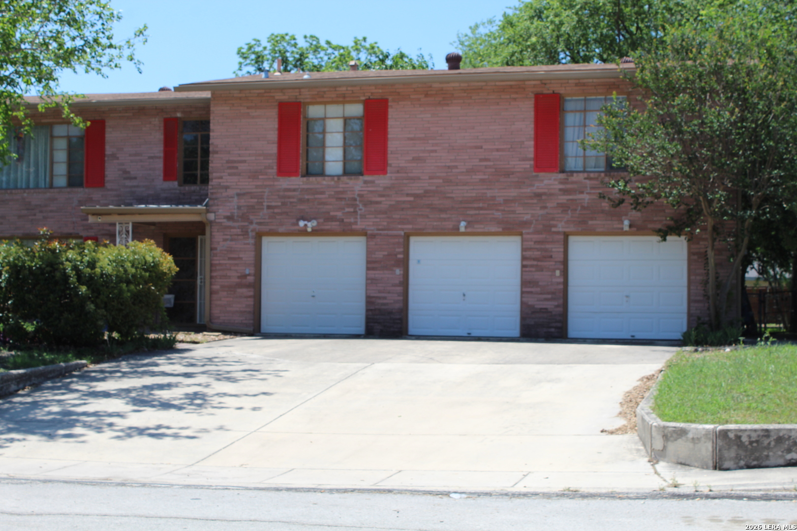 206 SENISA DR, San Antonio, TX 78228
