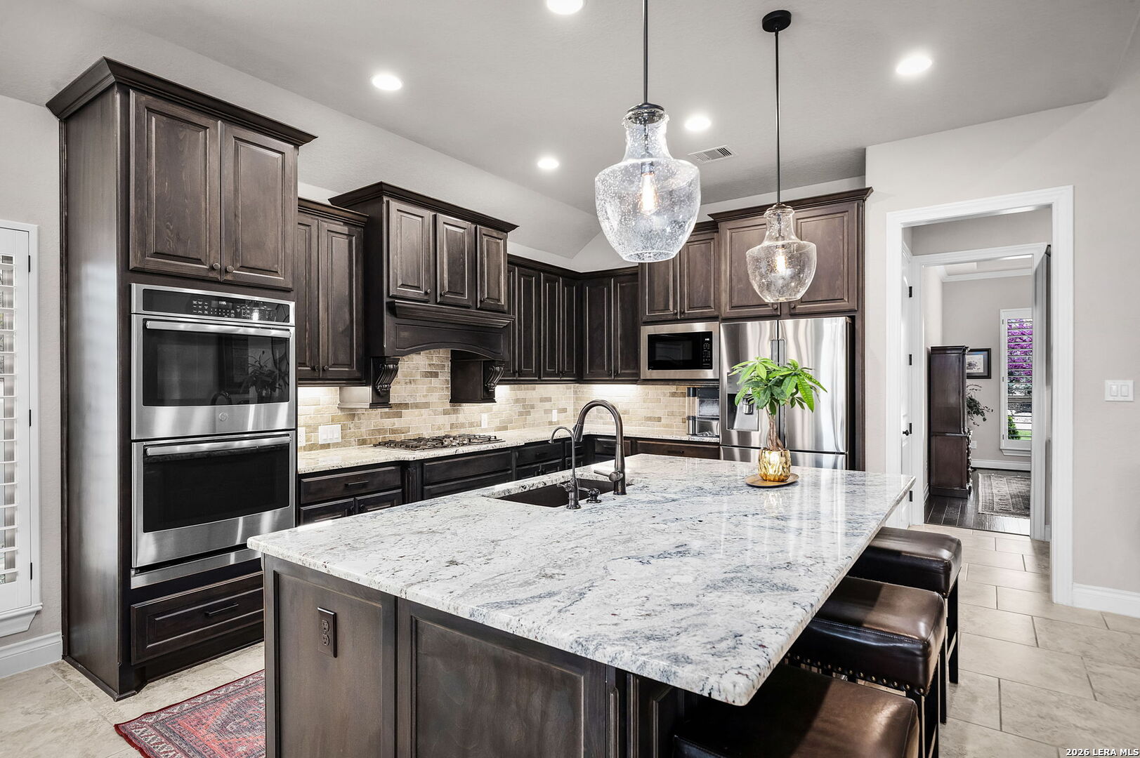 561 Cross Oak, New Braunfels, TX 78132