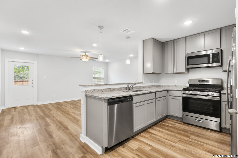 812 RYAN XING, San Antonio, TX 78253