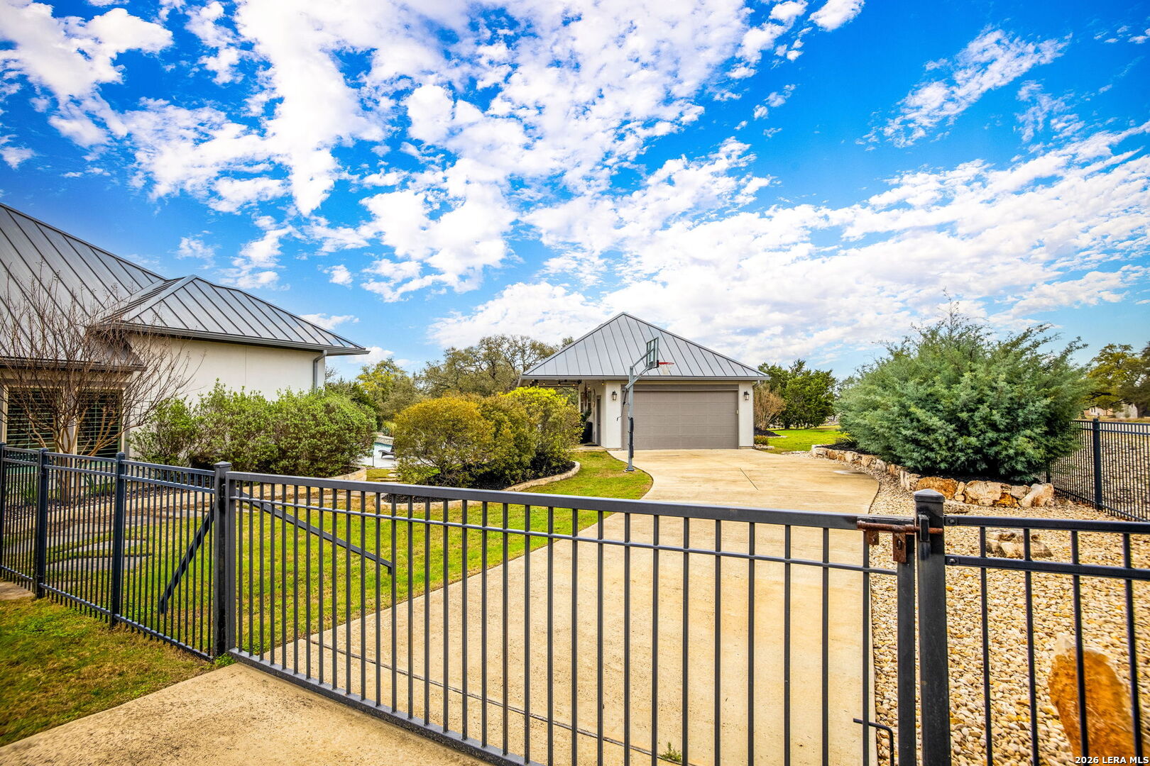 561 Cross Oak, New Braunfels, TX 78132