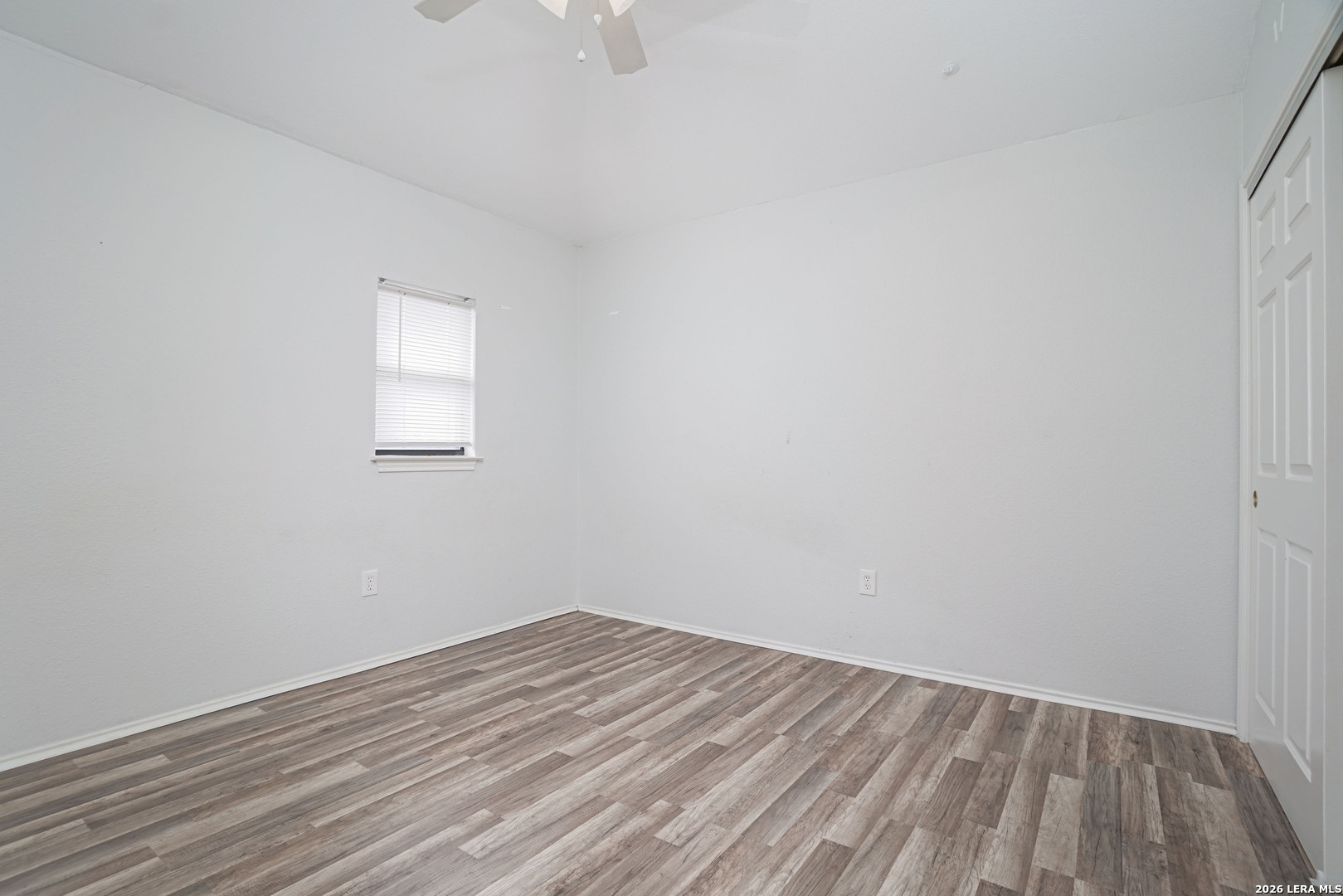 8523 Sir Galahad, San Antonio, TX 78240