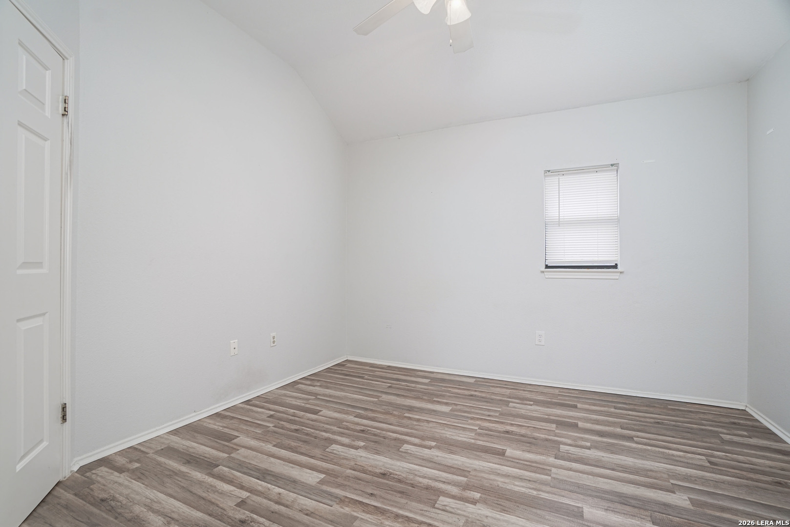 8523 Sir Galahad, San Antonio, TX 78240