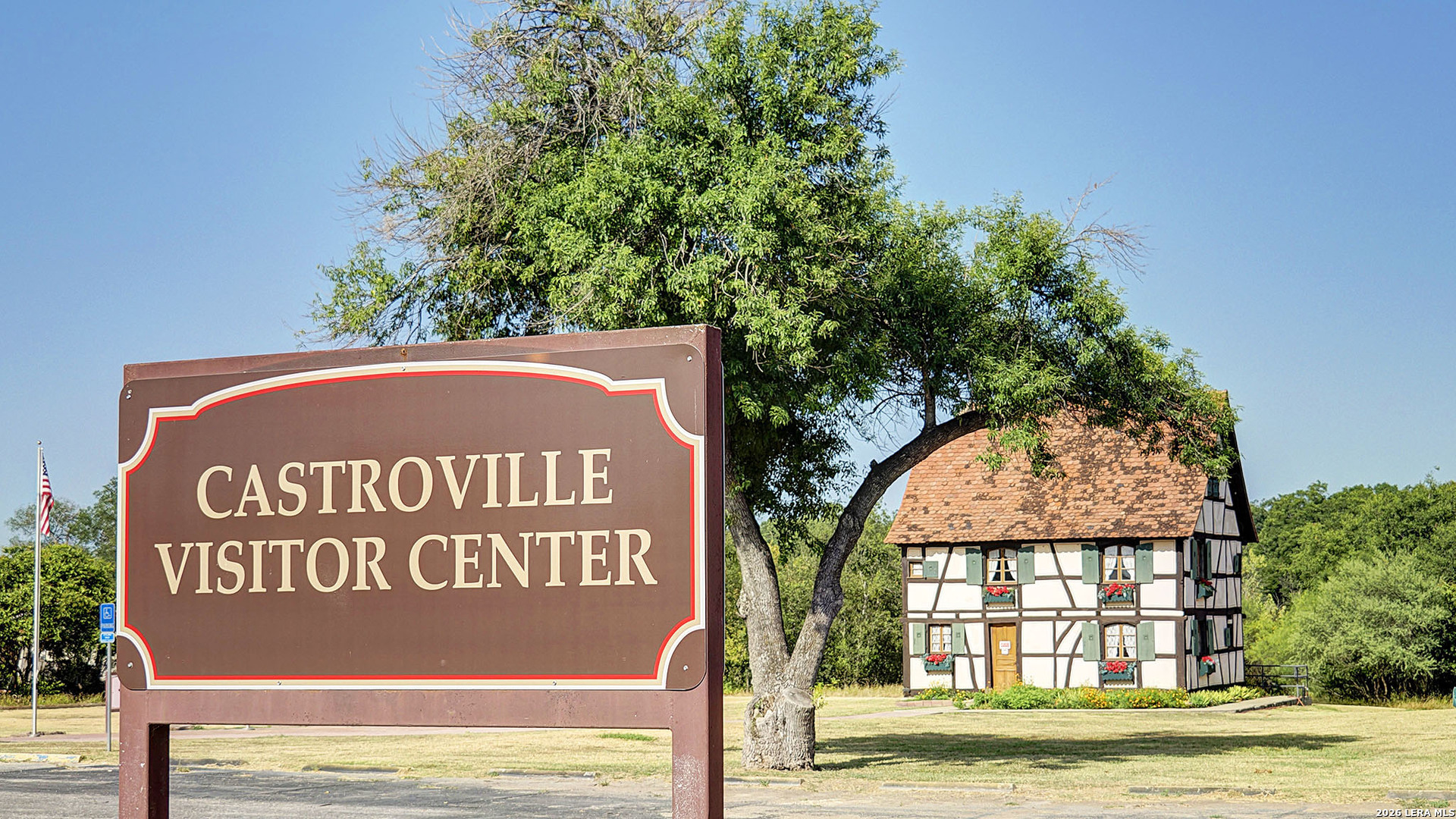 284 Post Oak, Castroville, TX 78009