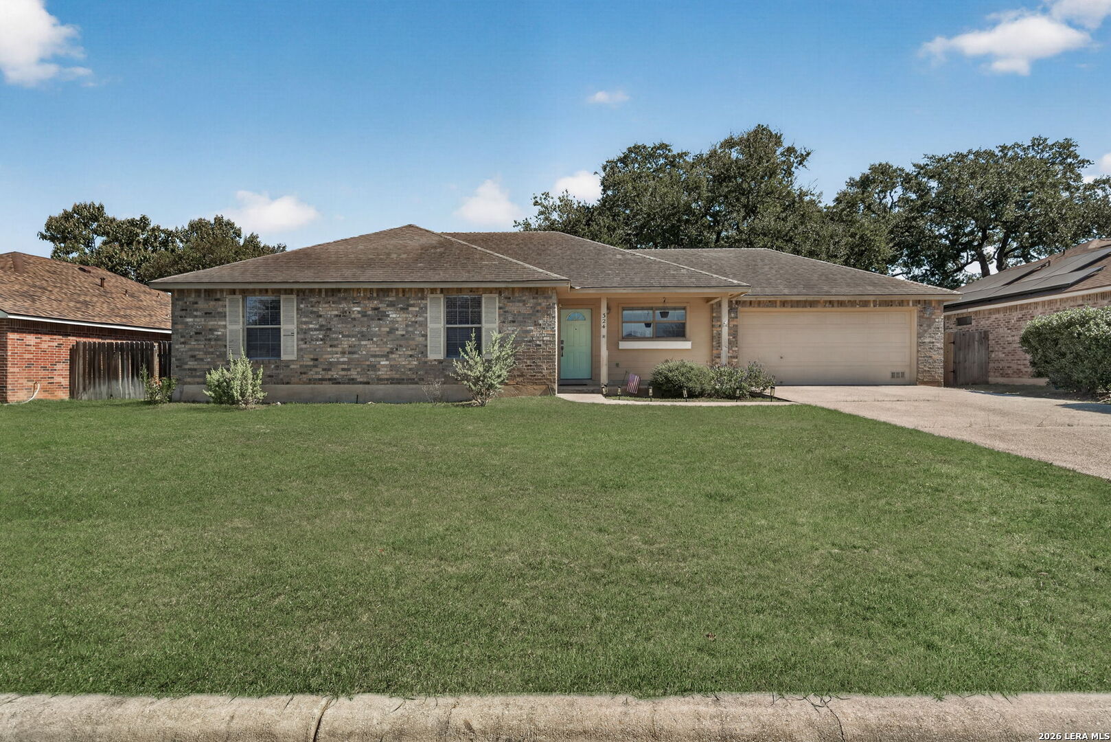 Property photo for 324 BUNKER HL, Pleasanton, TX