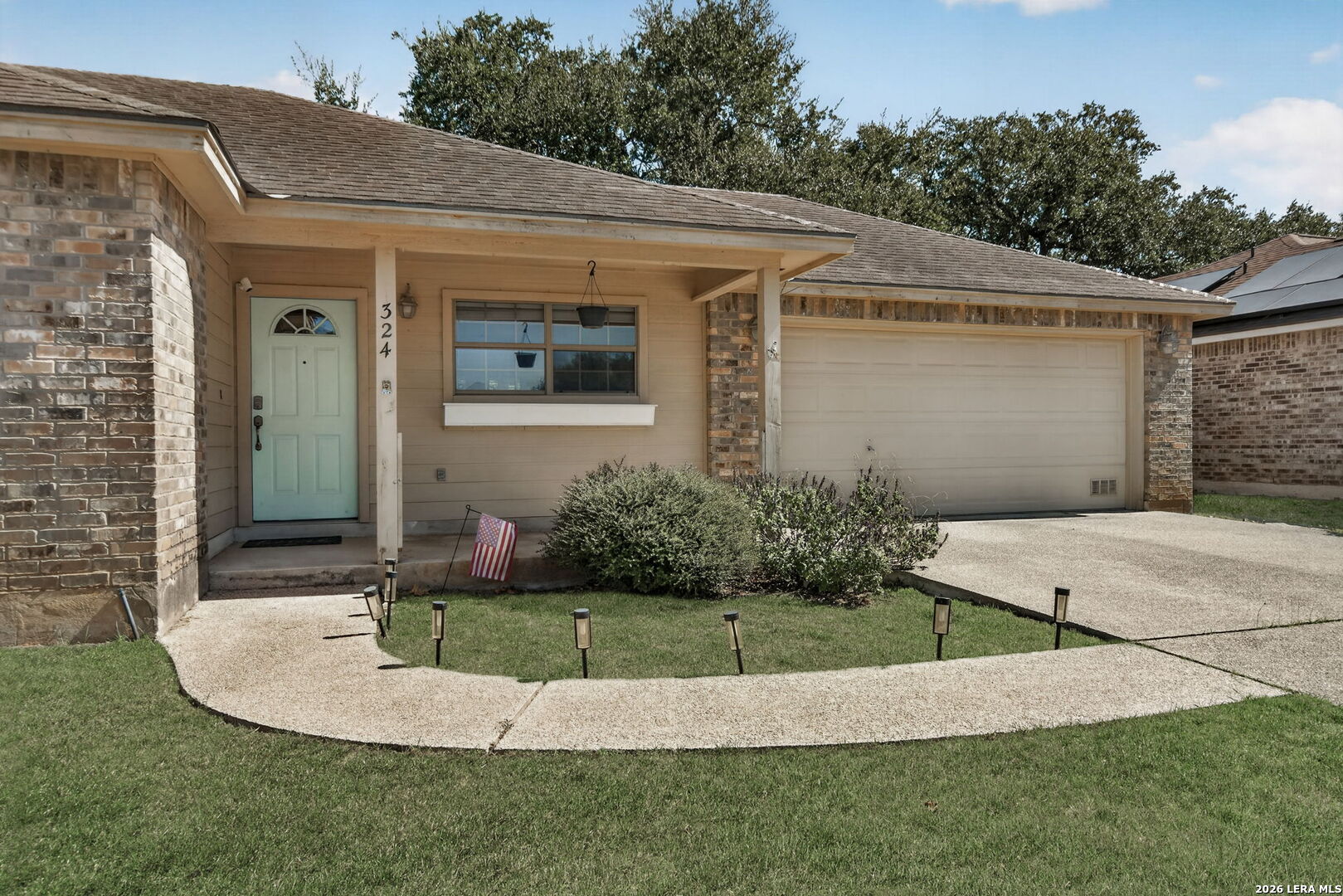 324 BUNKER HL, Pleasanton, TX 78064