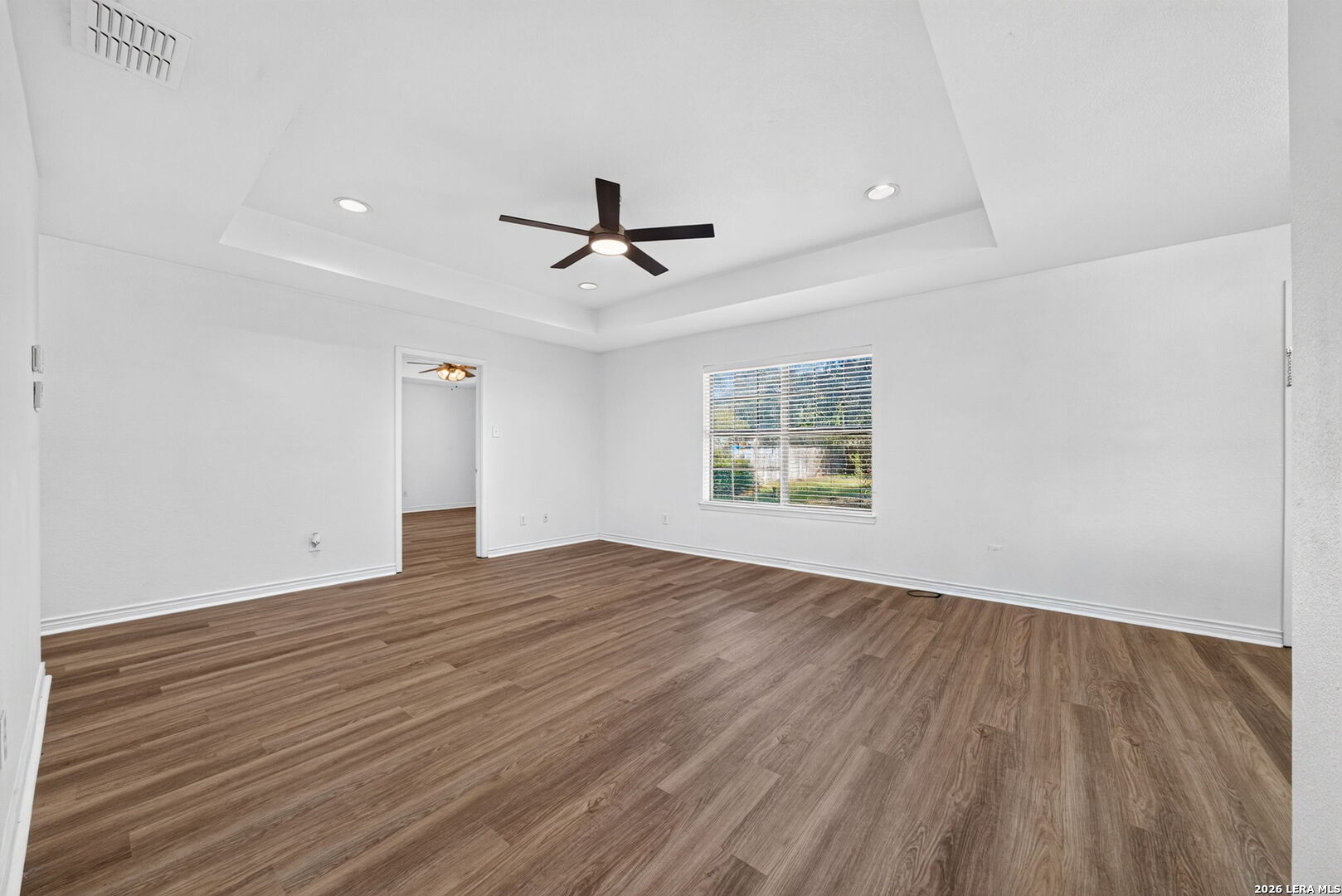 324 BUNKER HL, Pleasanton, TX 78064
