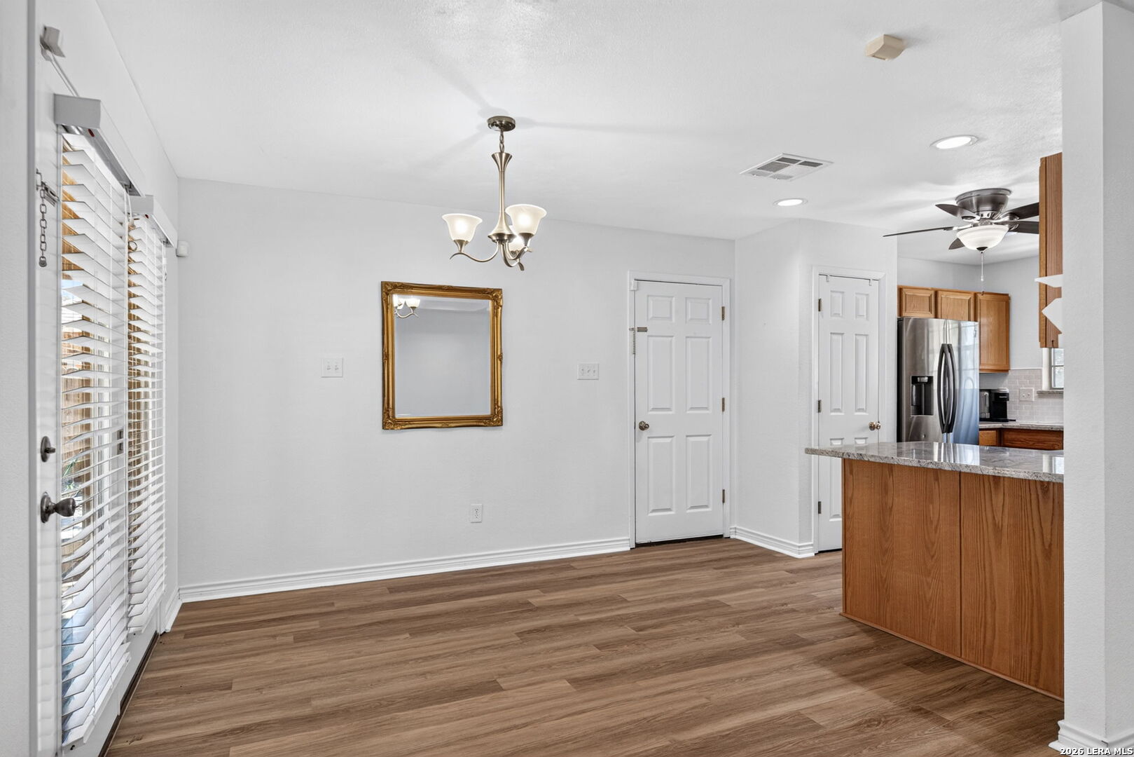 324 BUNKER HL, Pleasanton, TX 78064