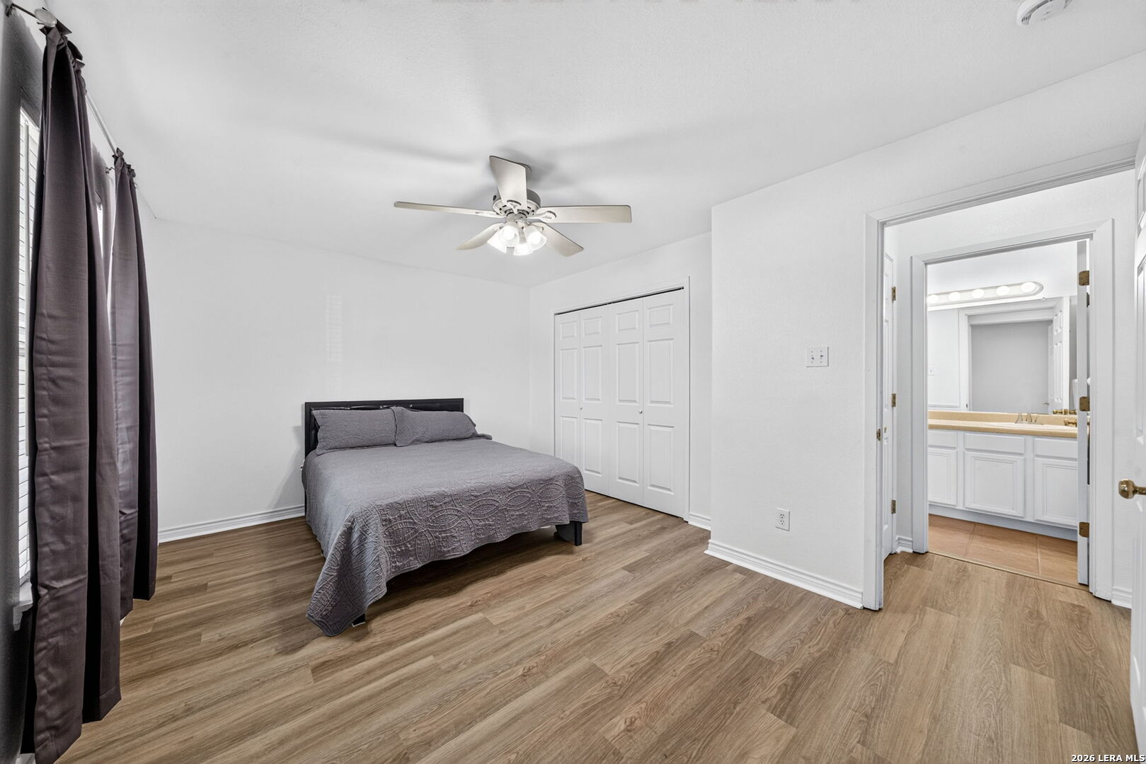 324 BUNKER HL, Pleasanton, TX 78064