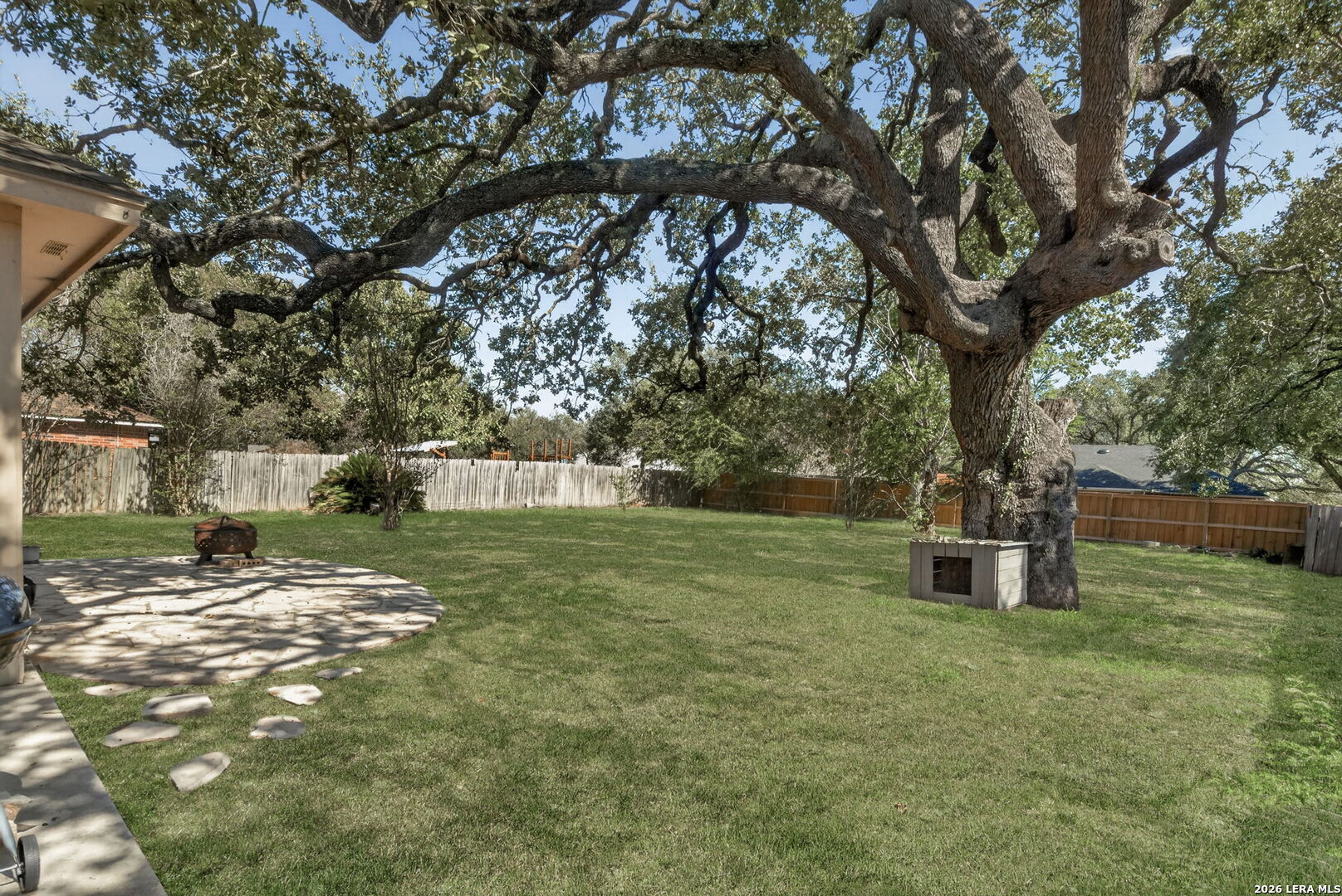 324 BUNKER HL, Pleasanton, TX 78064