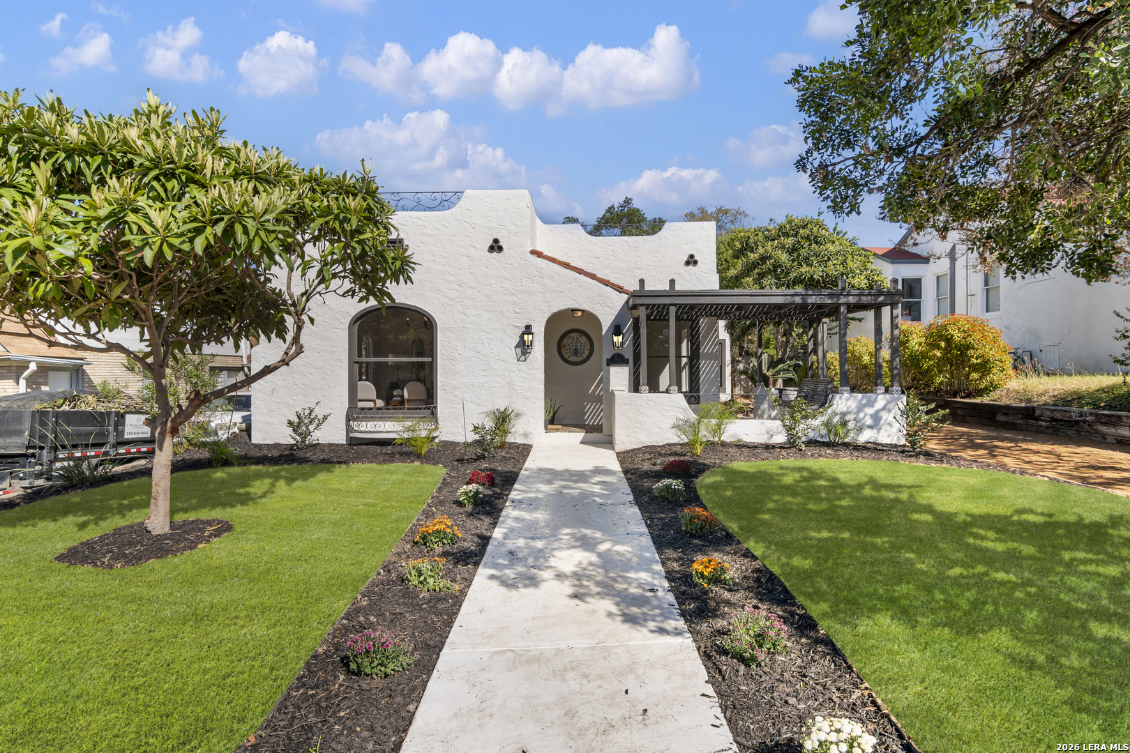 Property photo for 411 PARLAND PL, San Antonio, TX