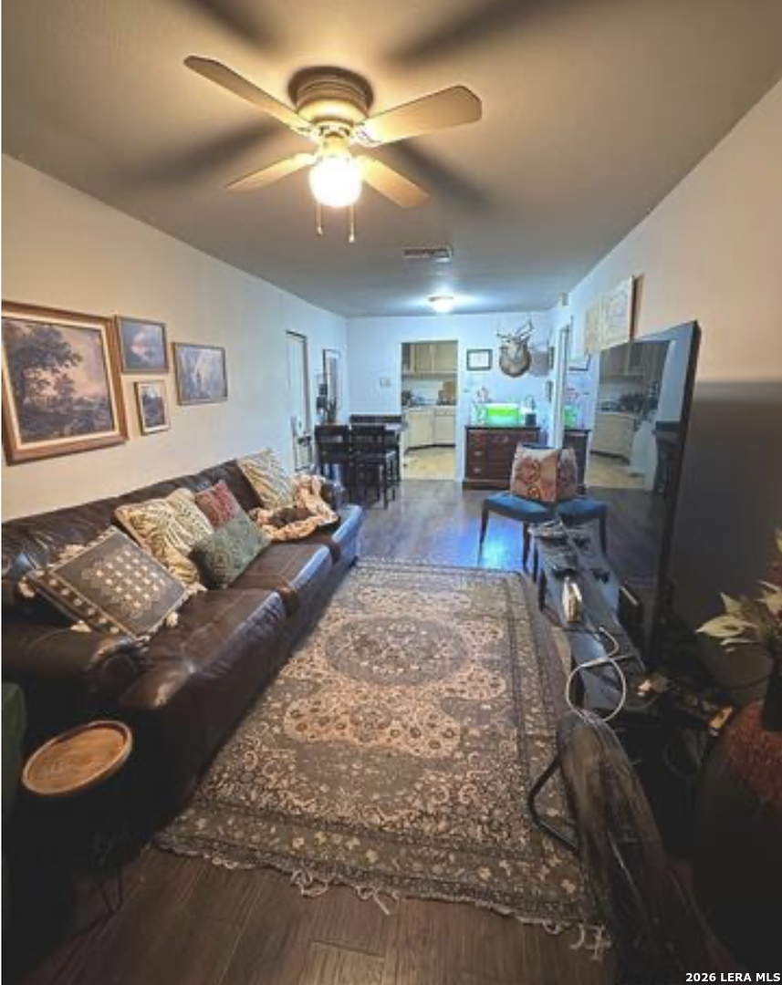 3523 S Laredo, San Antonio, TX 78207