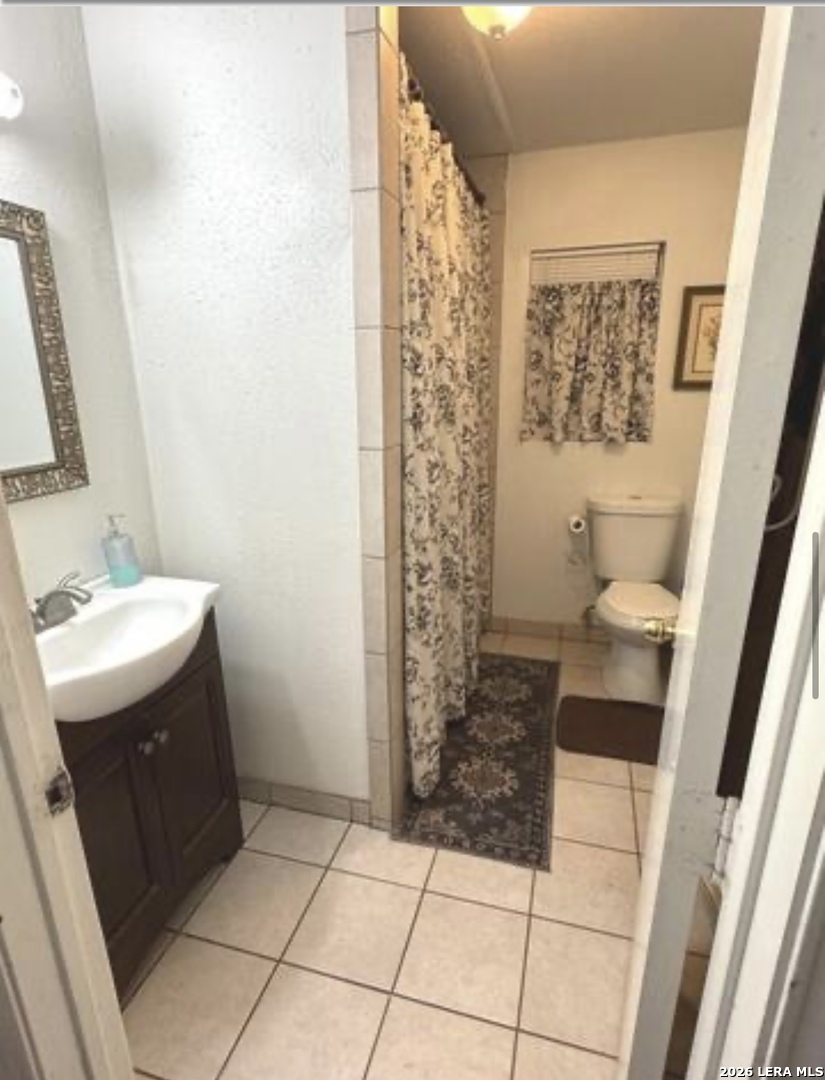 3523 S Laredo, San Antonio, TX 78207