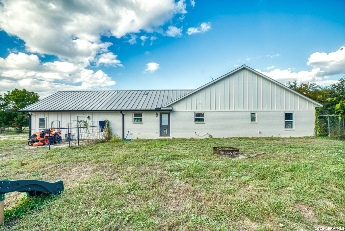 4223 STATE HIGHWAY 173 S, Bandera, TX 78003