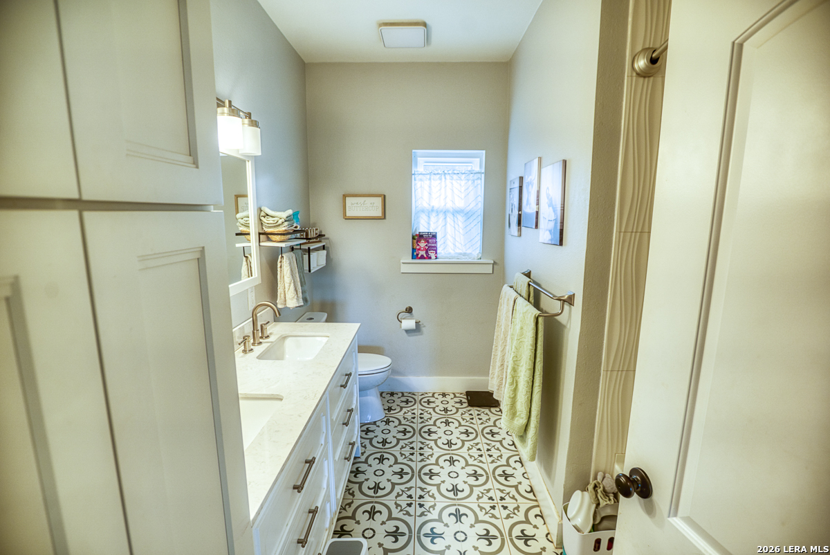 4223 STATE HIGHWAY 173 S, Bandera, TX 78003