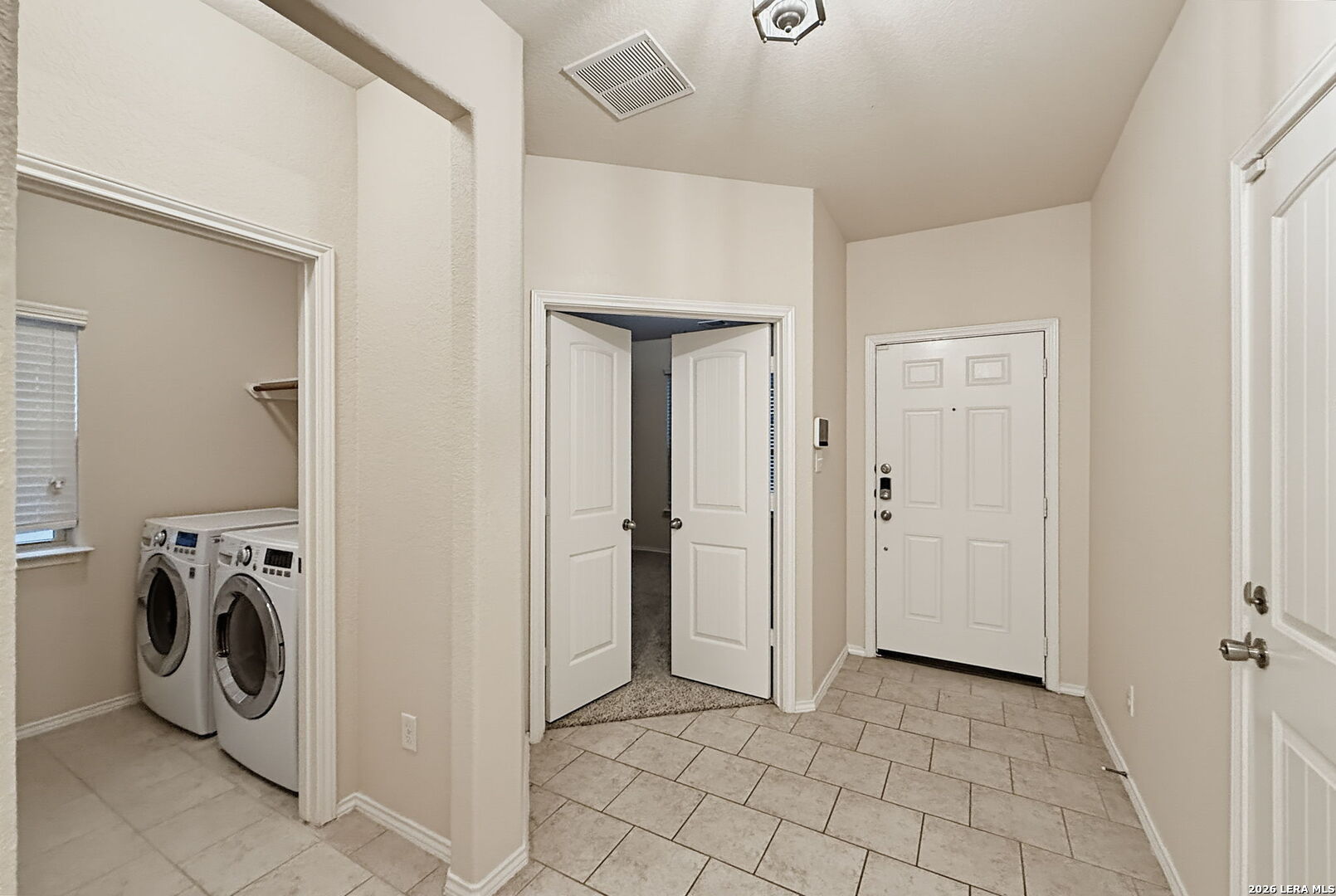 9127 HOGARTEN PARK, Converse, TX 78109