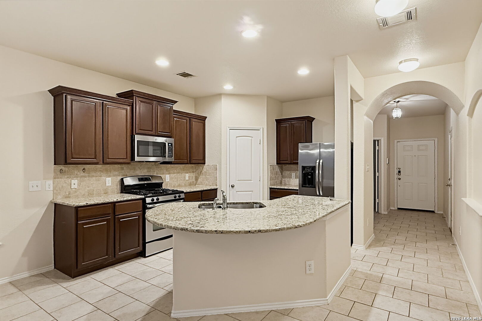 9127 HOGARTEN PARK, Converse, TX 78109