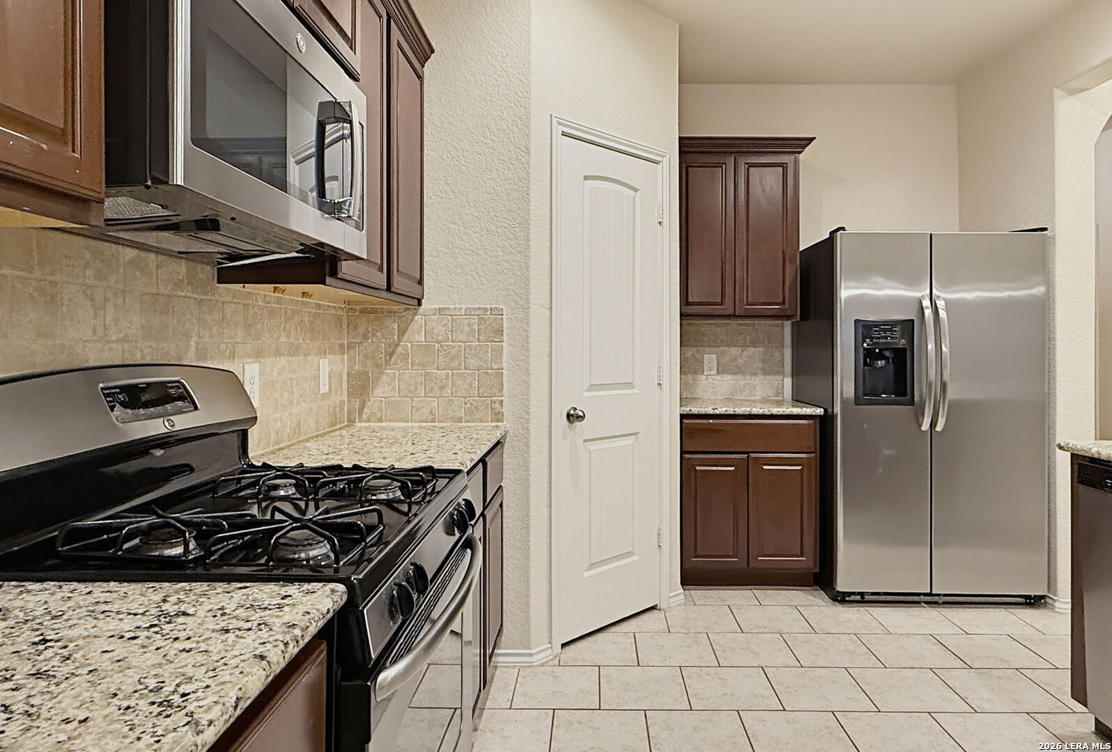 9127 HOGARTEN PARK, Converse, TX 78109