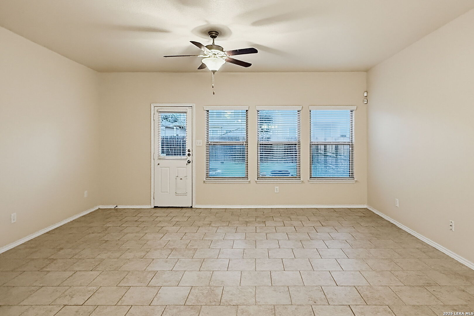 9127 HOGARTEN PARK, Converse, TX 78109