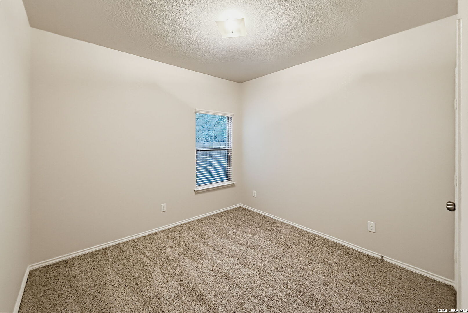 9127 HOGARTEN PARK, Converse, TX 78109
