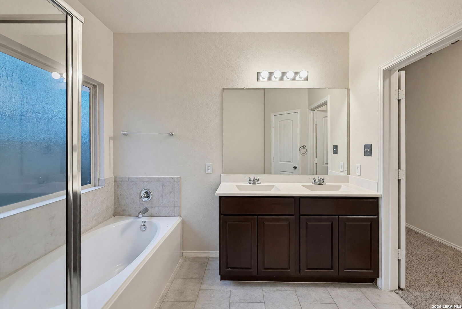 9127 HOGARTEN PARK, Converse, TX 78109
