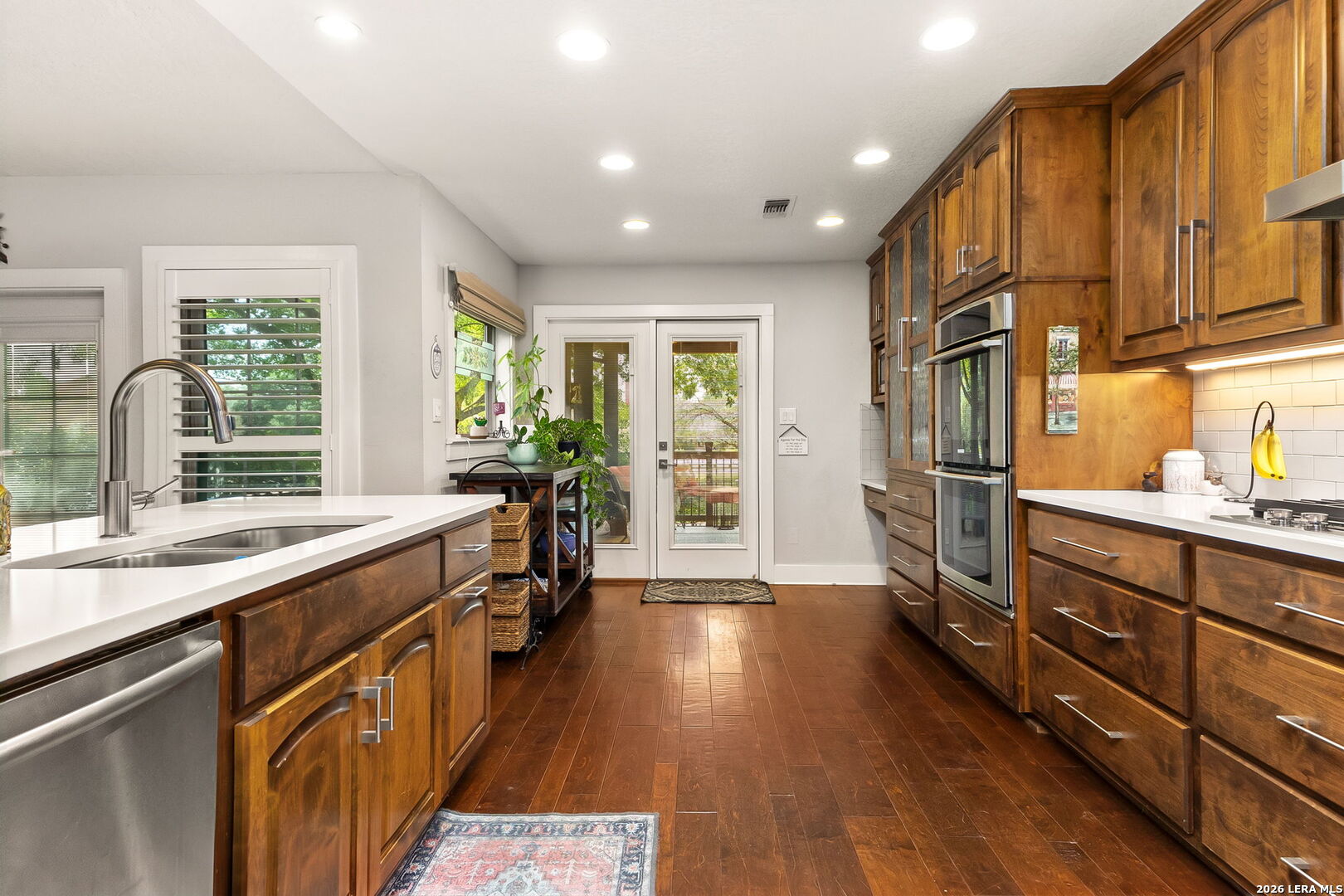 510 OAK TREE LN, New Braunfels, TX 78130
