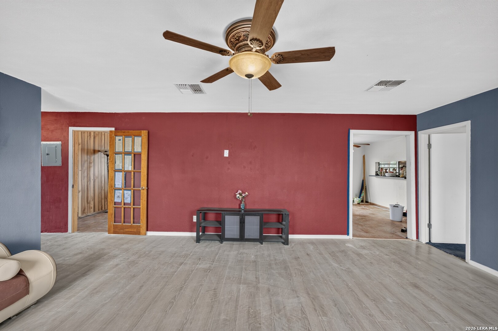 8545 Coughran Rd, Pleasanton, TX 78064