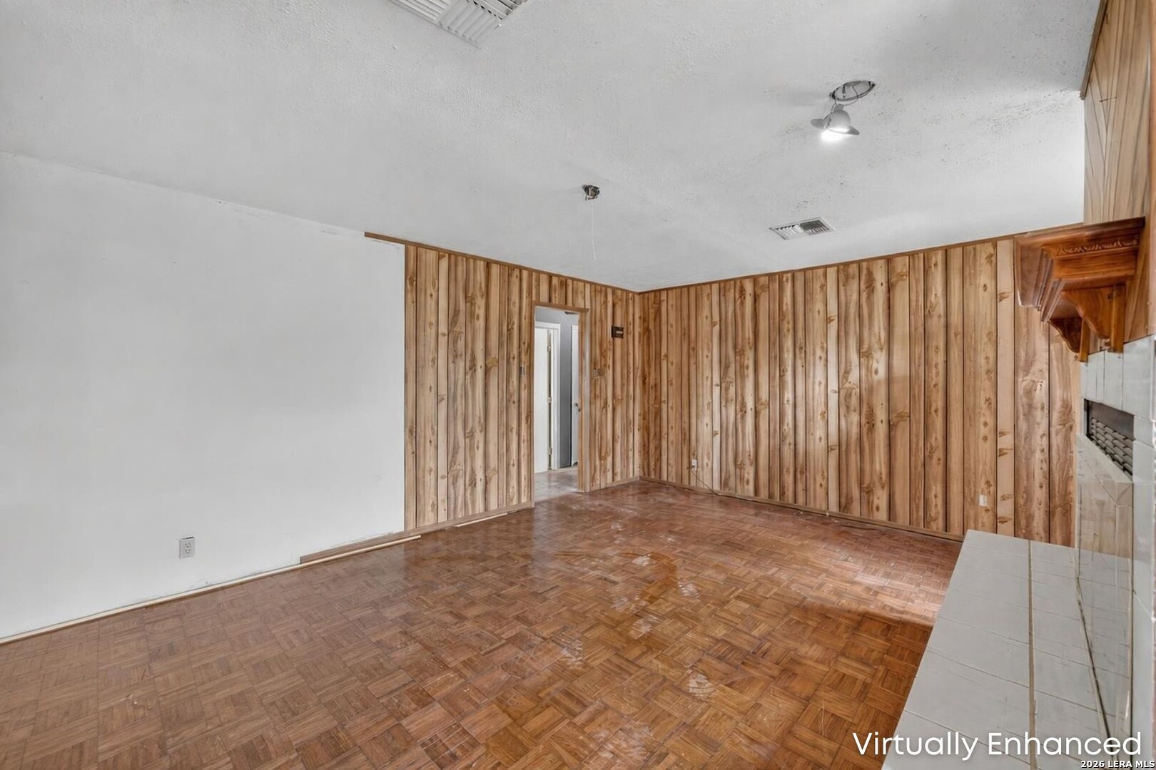 8545 Coughran Rd, Pleasanton, TX 78064
