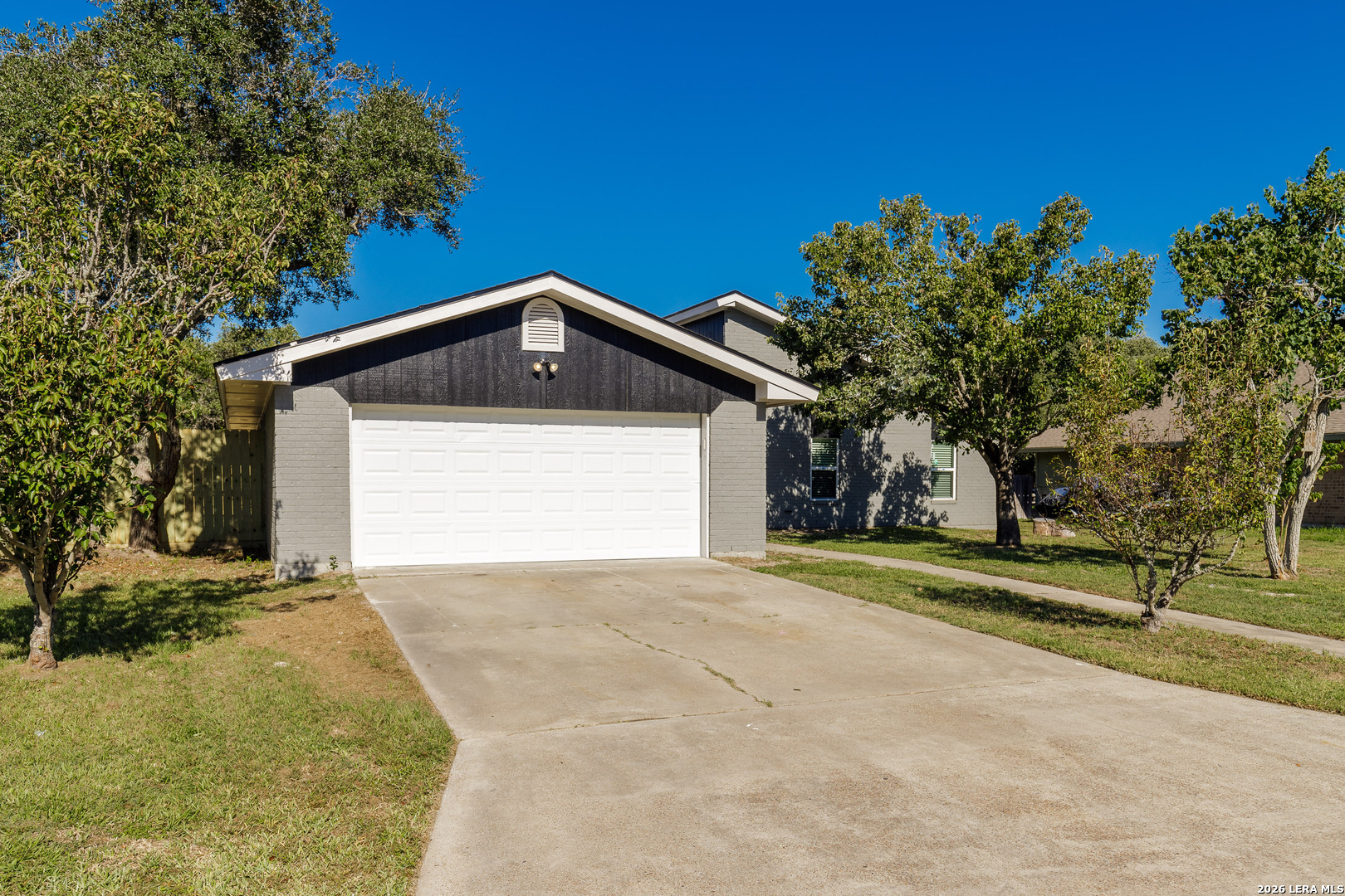 110 Wehring Ln, Aransas Pass, TX 78336