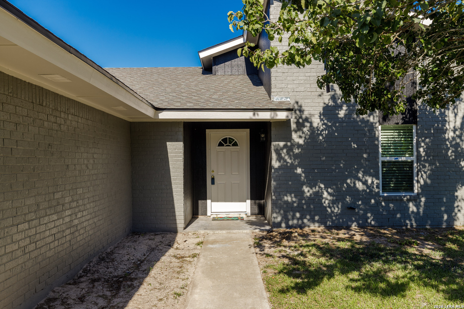 110 Wehring Ln, Aransas Pass, TX 78336