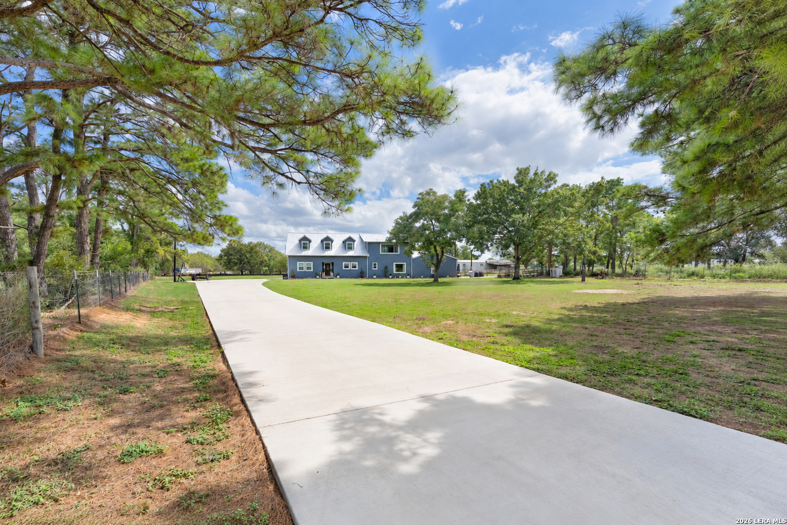 9658 S Foster Rd, San Antonio, TX 78222