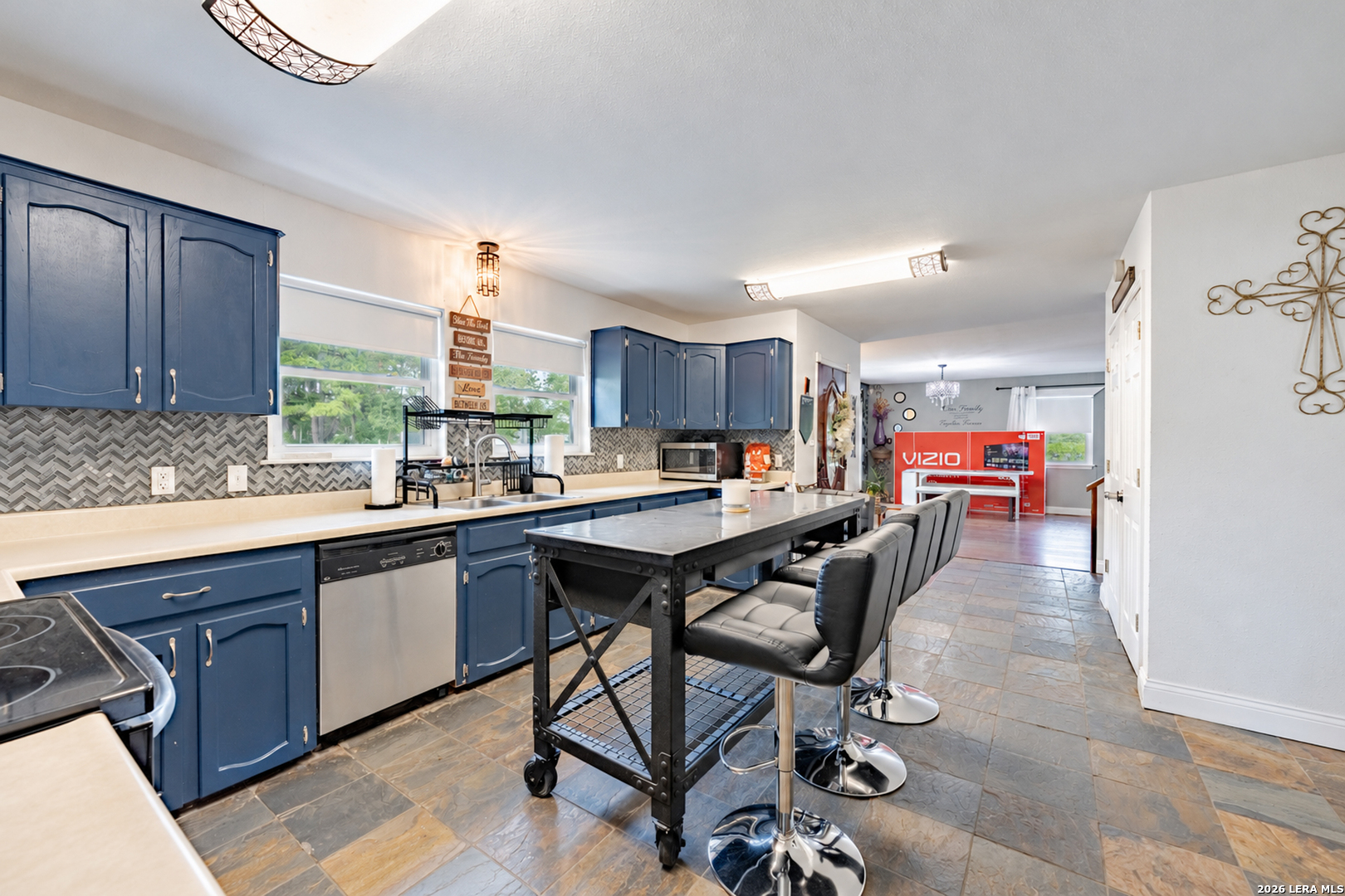 9658 S Foster Rd, San Antonio, TX 78222