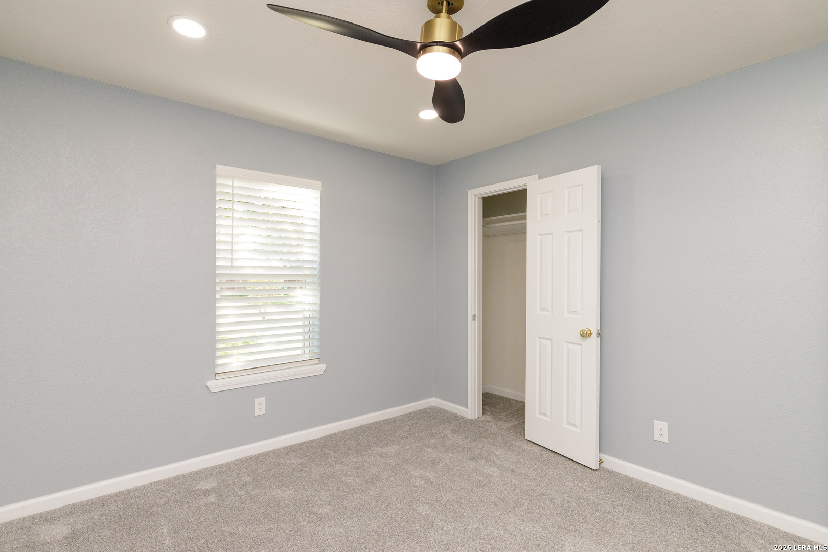 110 Wehring Ln, Aransas Pass, TX 78336