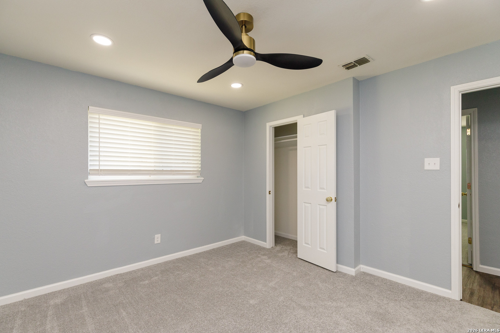 110 Wehring Ln, Aransas Pass, TX 78336