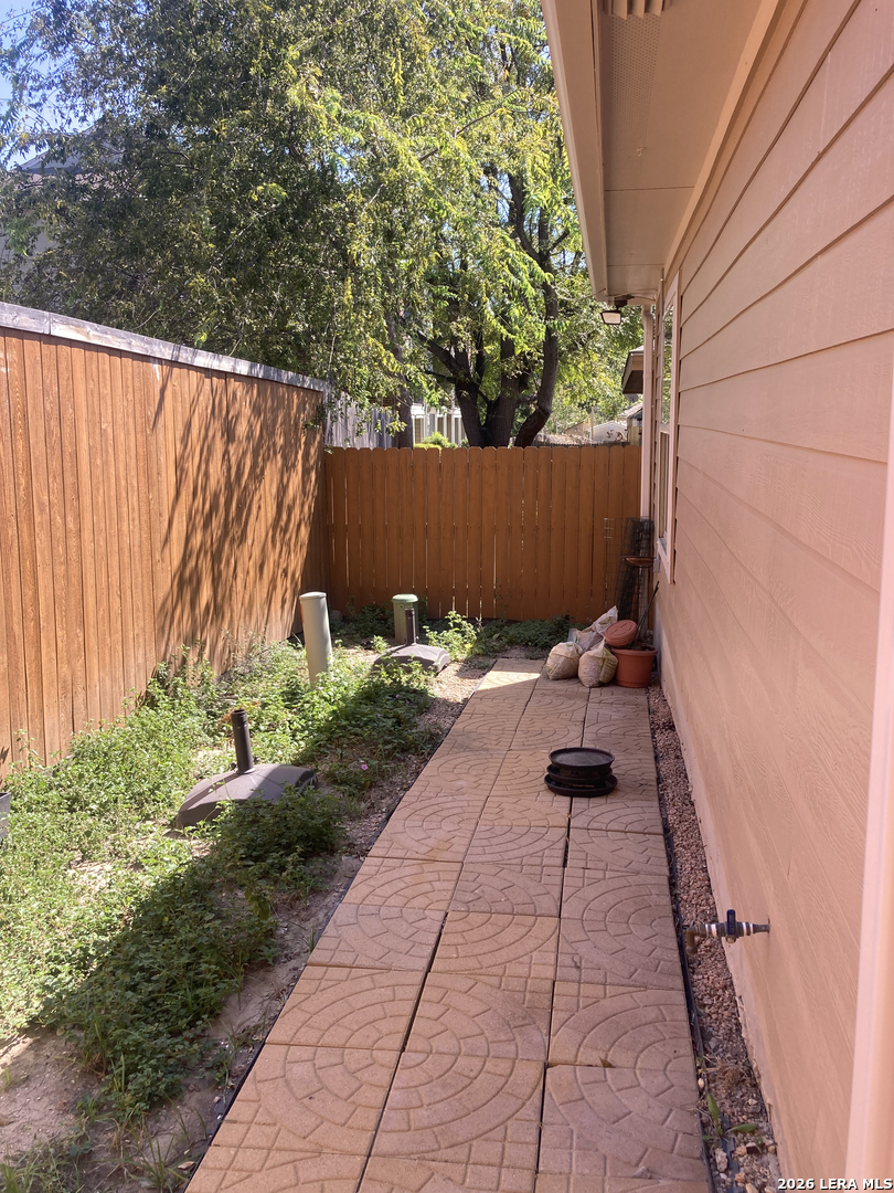 7142 Sunny Day, San Antonio, TX 78240