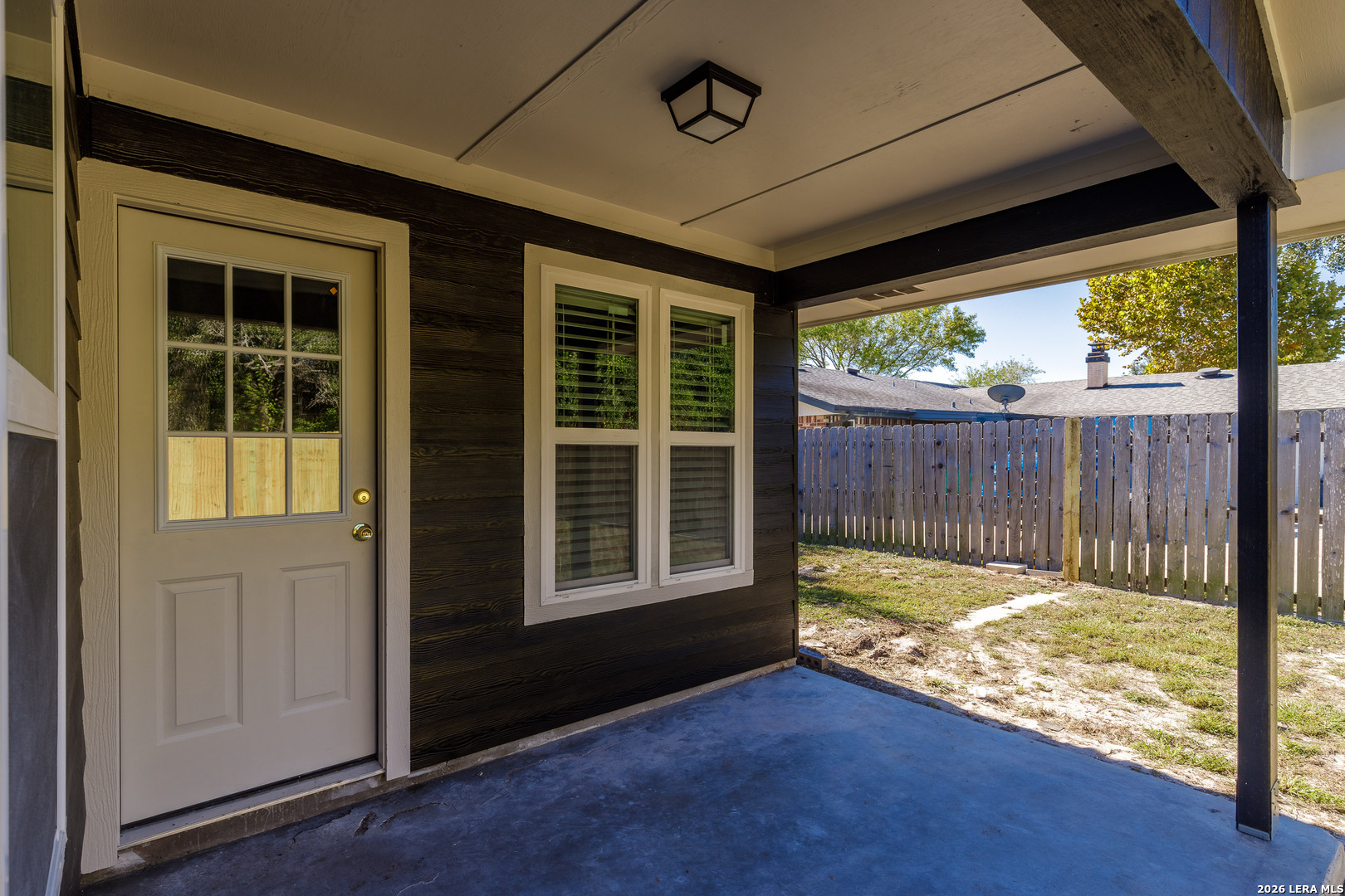 110 Wehring Ln, Aransas Pass, TX 78336