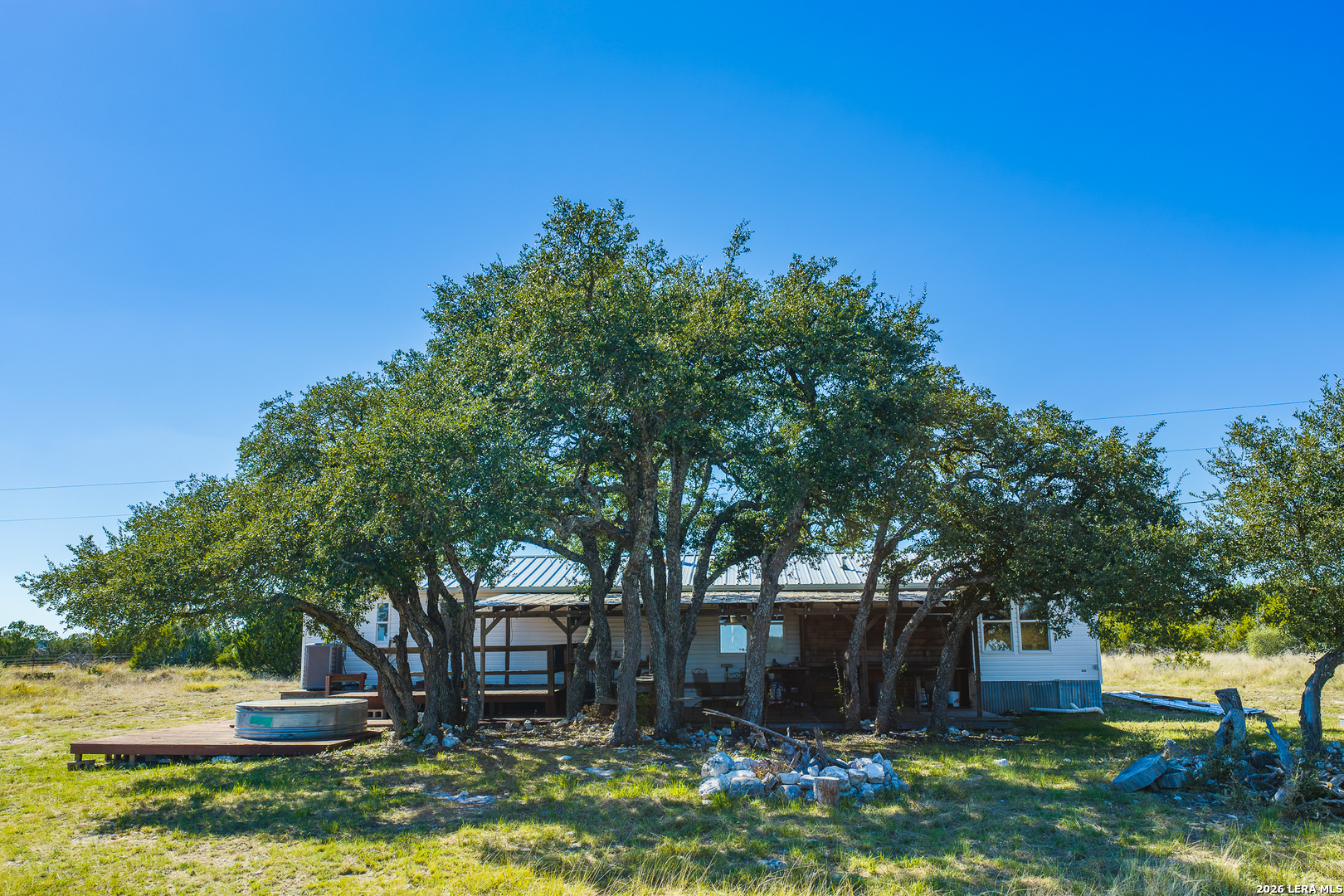 913 GREENWOOD VALLEY RANCH RD, Rocksprings, TX 78880